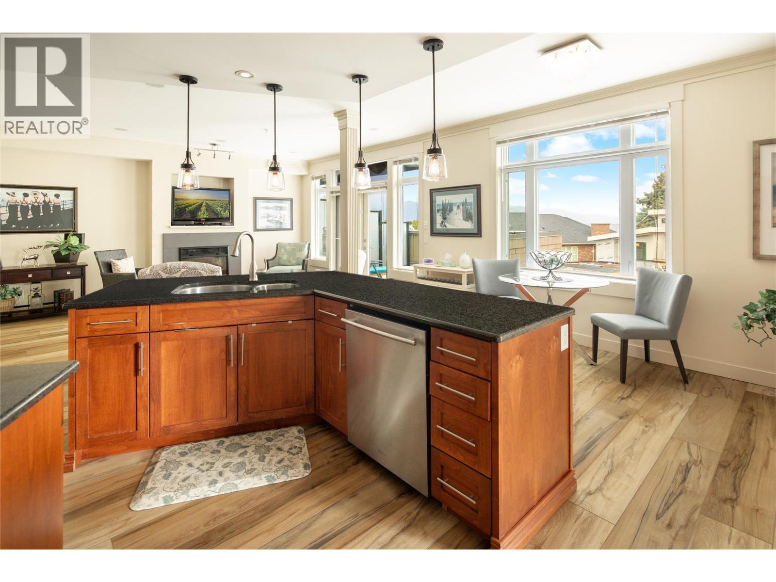 2901 Abbott Street Unit# 307, Kelowna, British Columbia  V1Y 1G7 - Photo 8 - 10389476