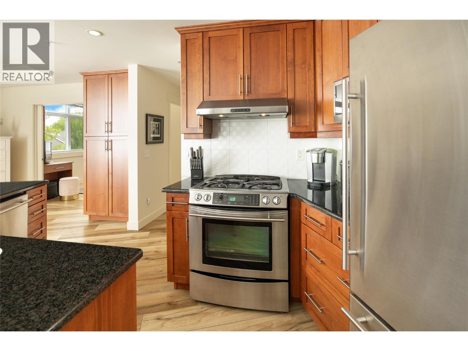 2901 Abbott Street Unit# 307, Kelowna, British Columbia  V1Y 1G7 - Photo 9 - 10389476