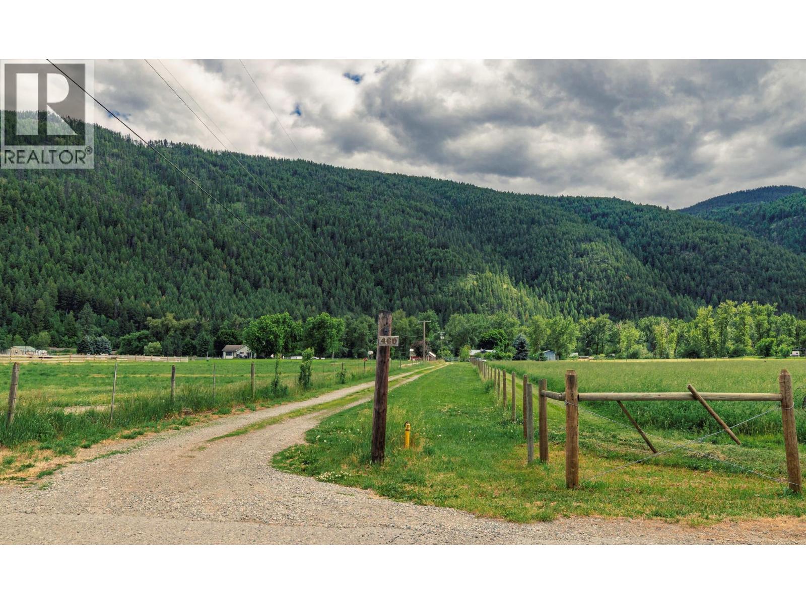 460 South Nursery Road, Grand Forks, British Columbia  V0H 1H9 - Photo 6 - 10387887
