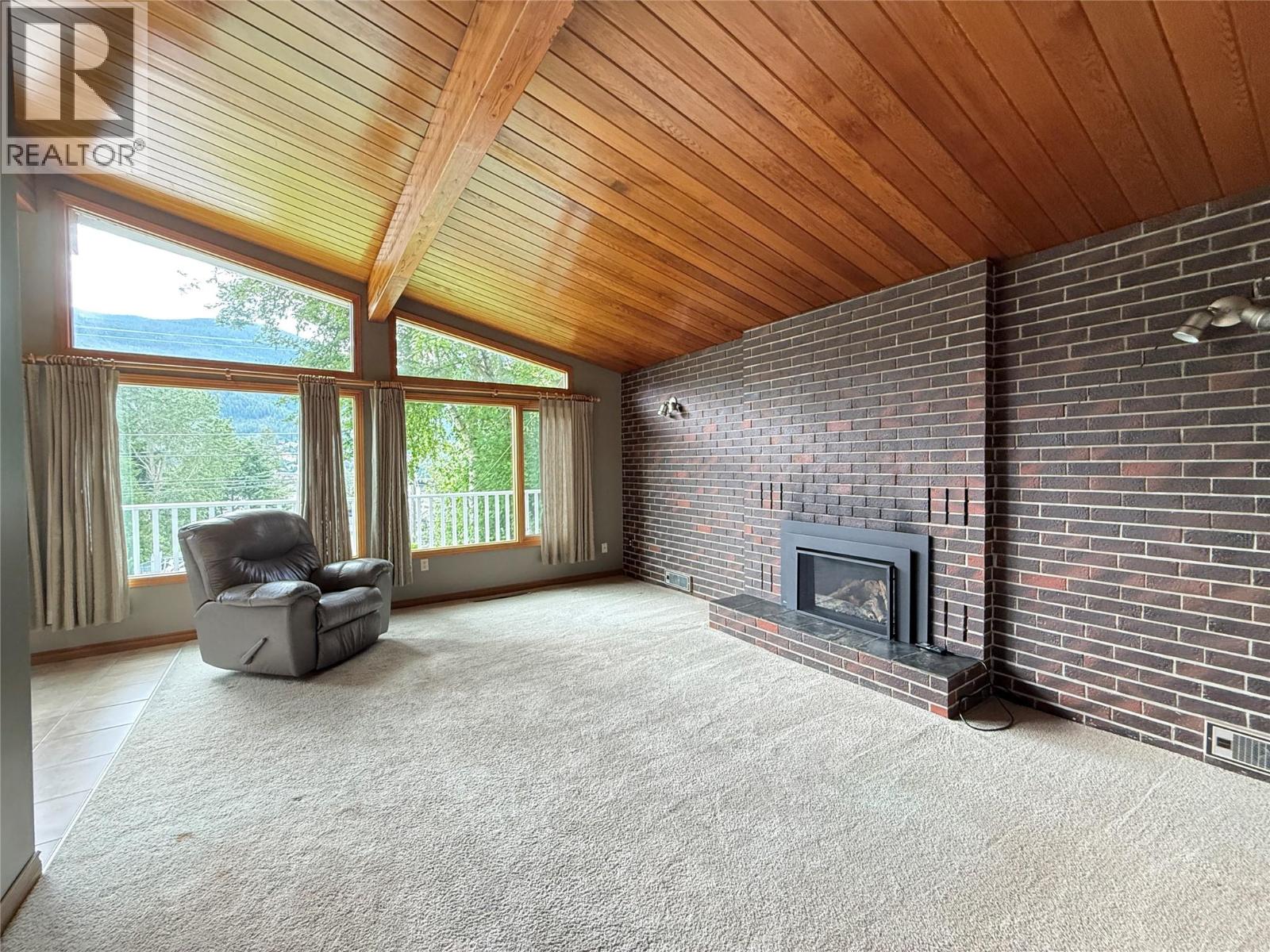723 Highway 3a Highway, Nelson, British Columbia  V1L 6M4 - Photo 8 - 10390160