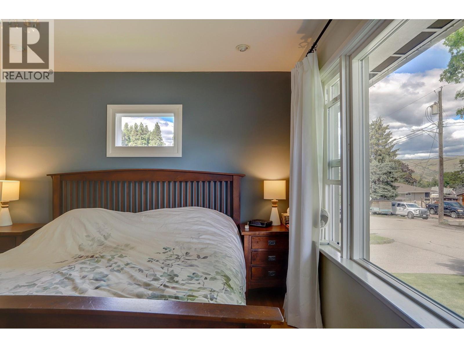 1800 30th Avenue, Vernon, British Columbia  V1T 2A5 - Photo 29 - 10388861