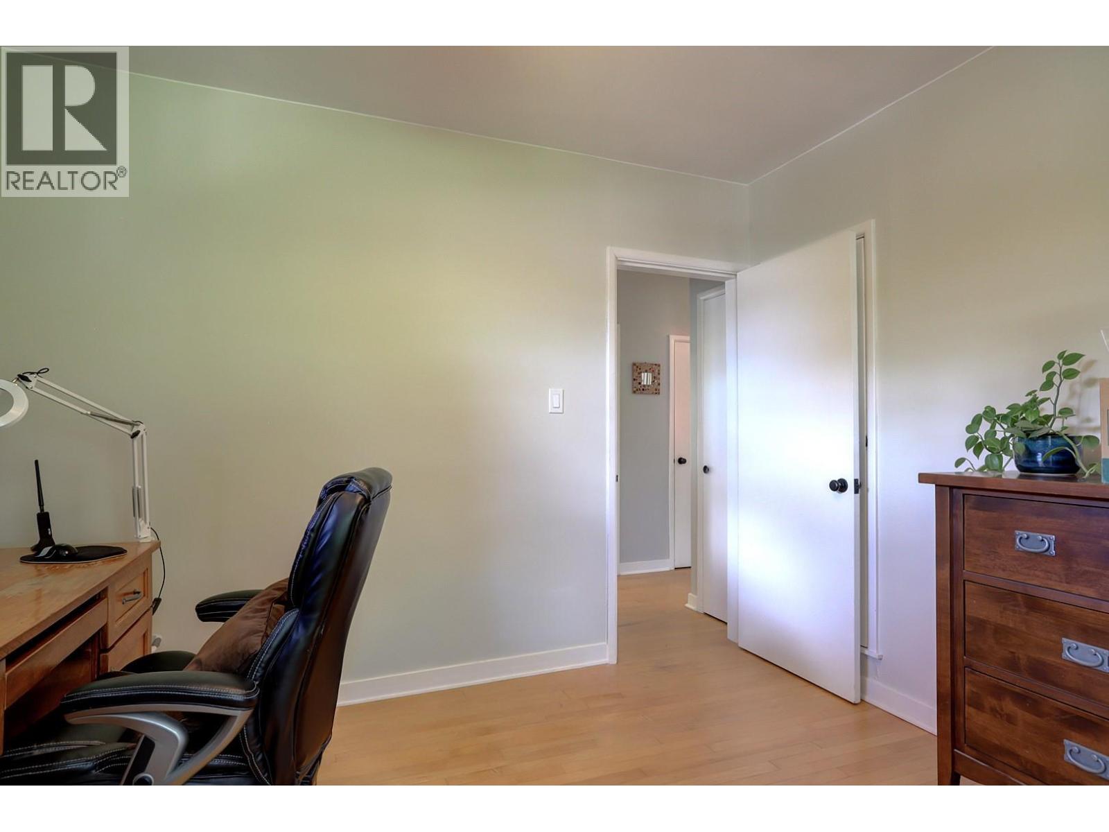 1800 30th Avenue, Vernon, British Columbia  V1T 2A5 - Photo 33 - 10388861