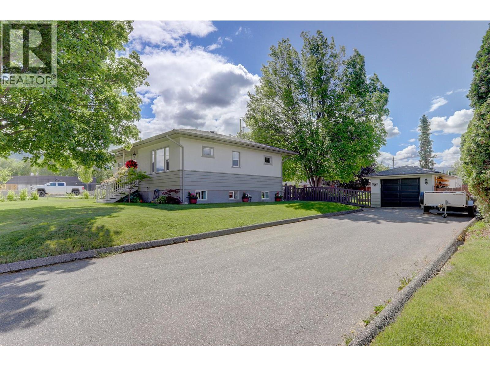 1800 30th Avenue, Vernon, British Columbia  V1T 2A5 - Photo 5 - 10388861