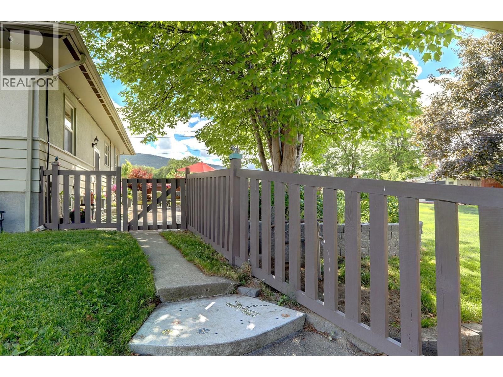 1800 30th Avenue, Vernon, British Columbia  V1T 2A5 - Photo 53 - 10388861