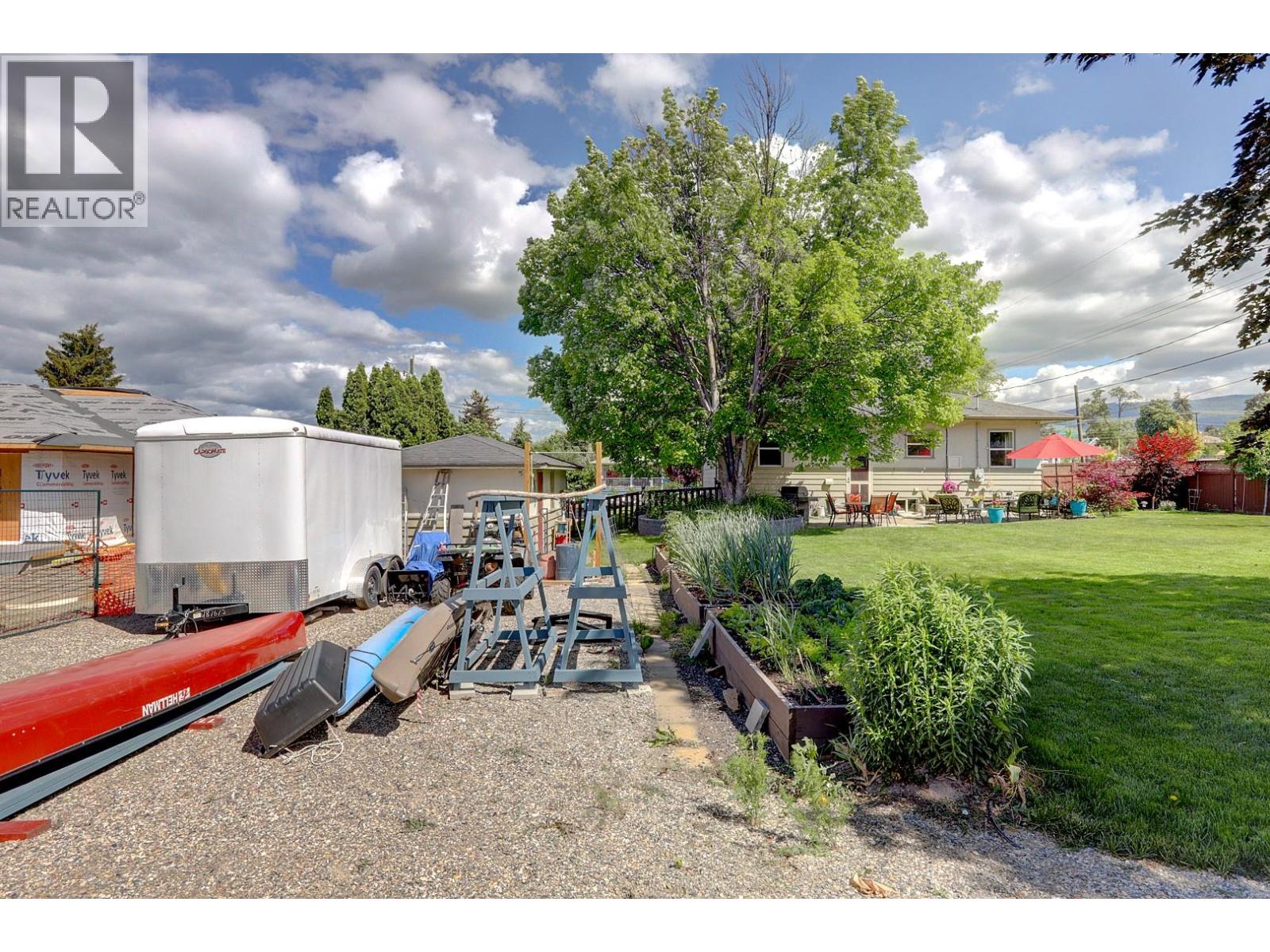 1800 30th Avenue, Vernon, British Columbia  V1T 2A5 - Photo 65 - 10388861