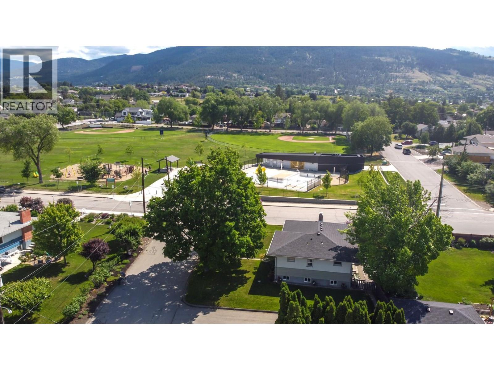 1800 30th Avenue, Vernon, British Columbia  V1T 2A5 - Photo 77 - 10388861