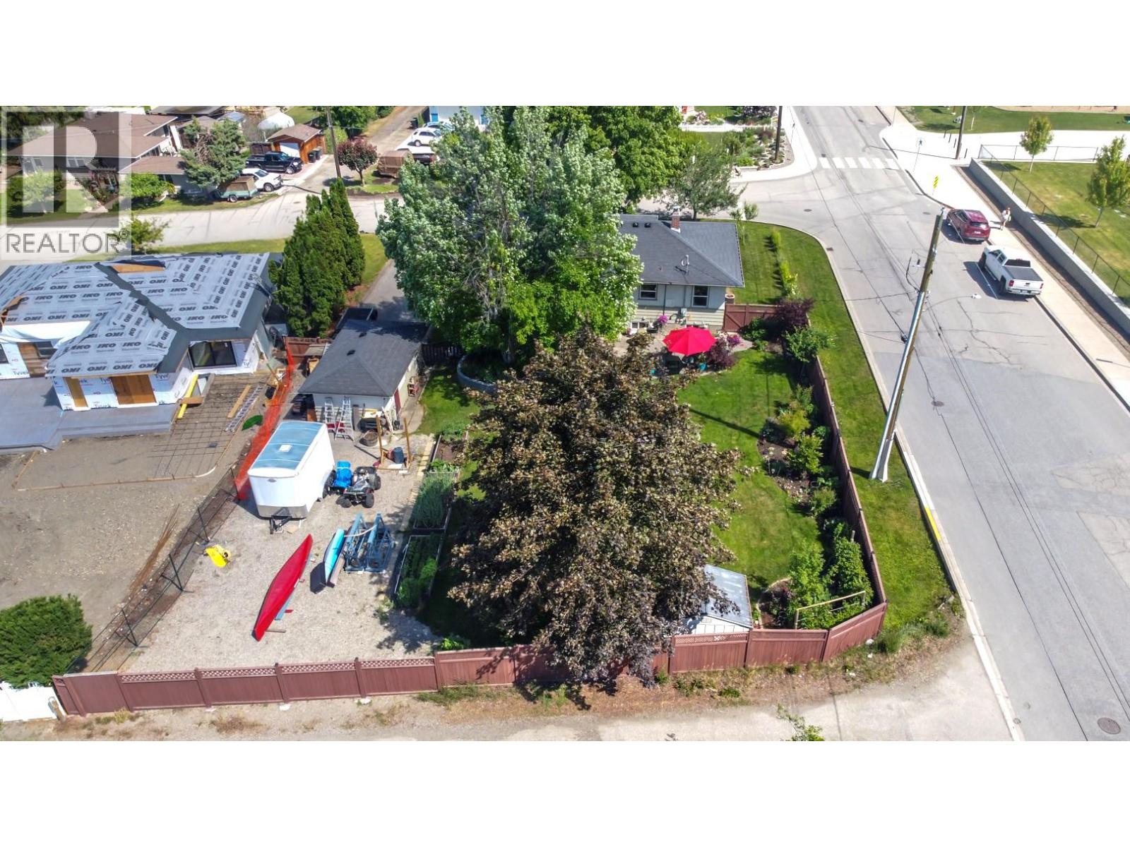 1800 30th Avenue, Vernon, British Columbia  V1T 2A5 - Photo 82 - 10388861