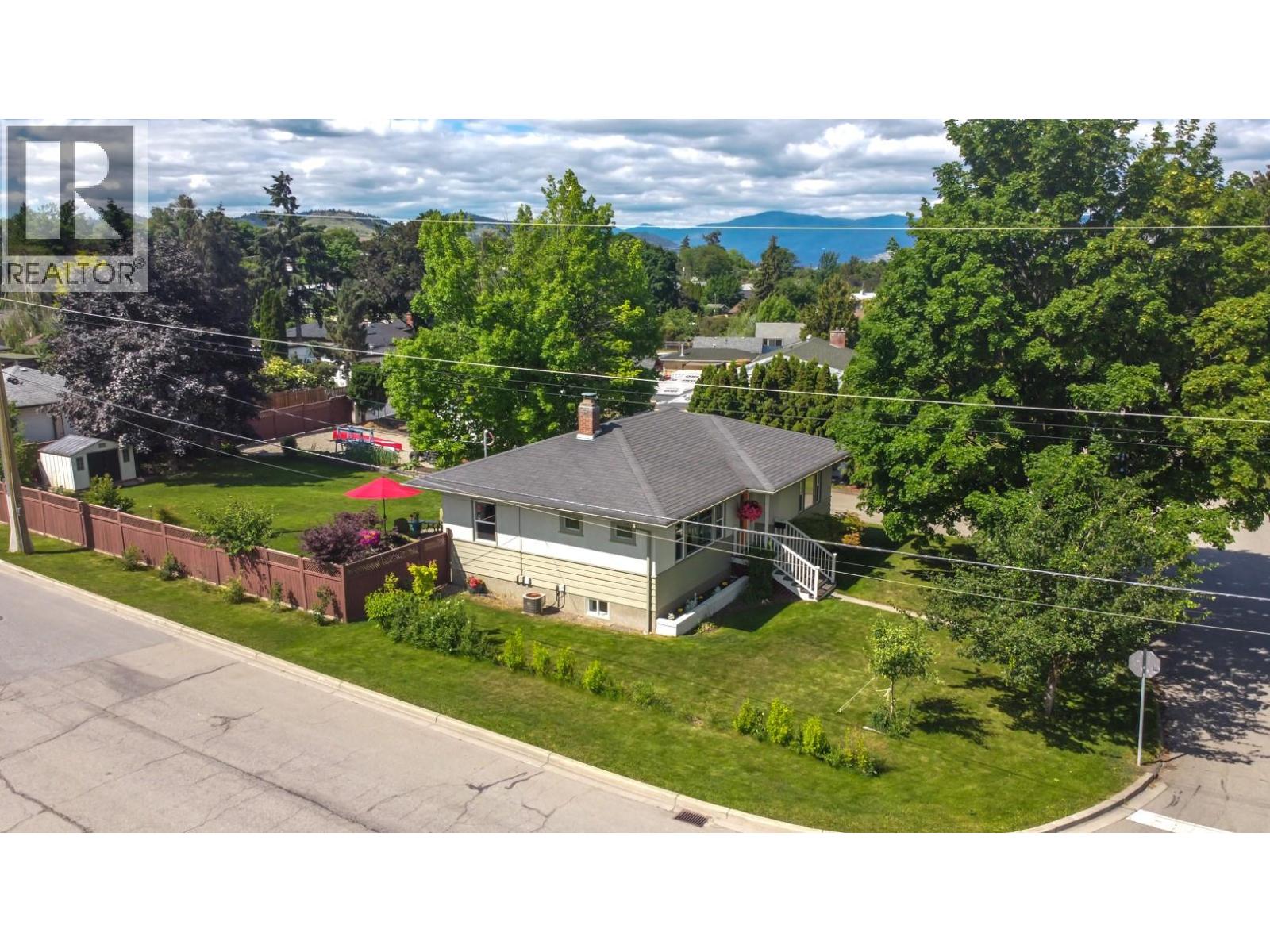 1800 30th Avenue, Vernon, British Columbia  V1T 2A5 - Photo 90 - 10388861