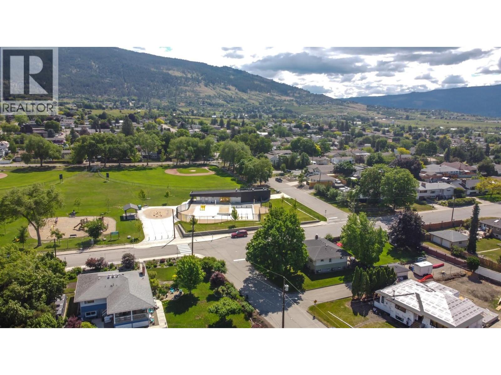 1800 30th Avenue, Vernon, British Columbia  V1T 2A5 - Photo 94 - 10388861