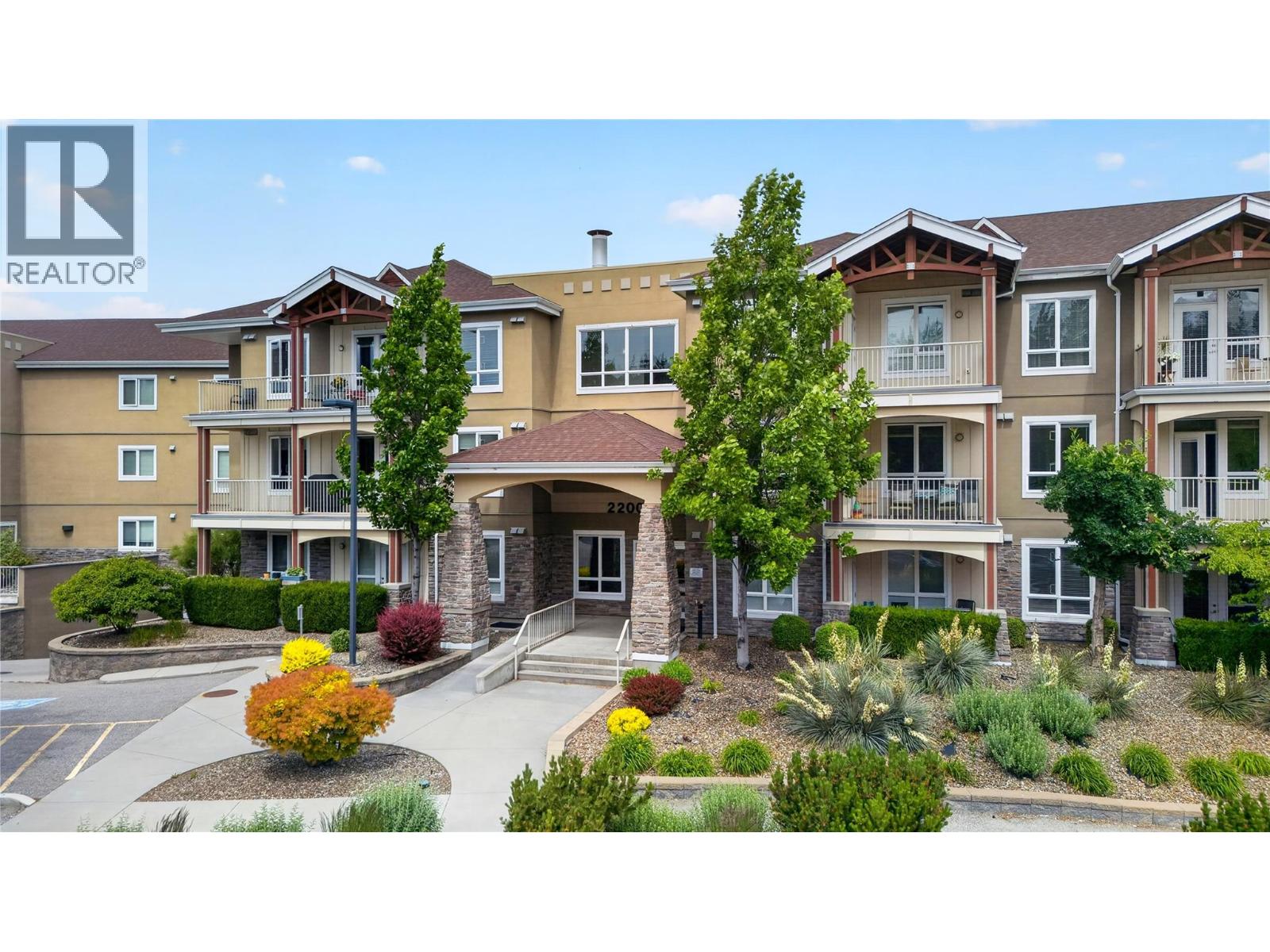 2201-2200 Upper Sundance Drive, West Kelowna, British Columbia  V4T 3E8 - Photo 3 - 10390230