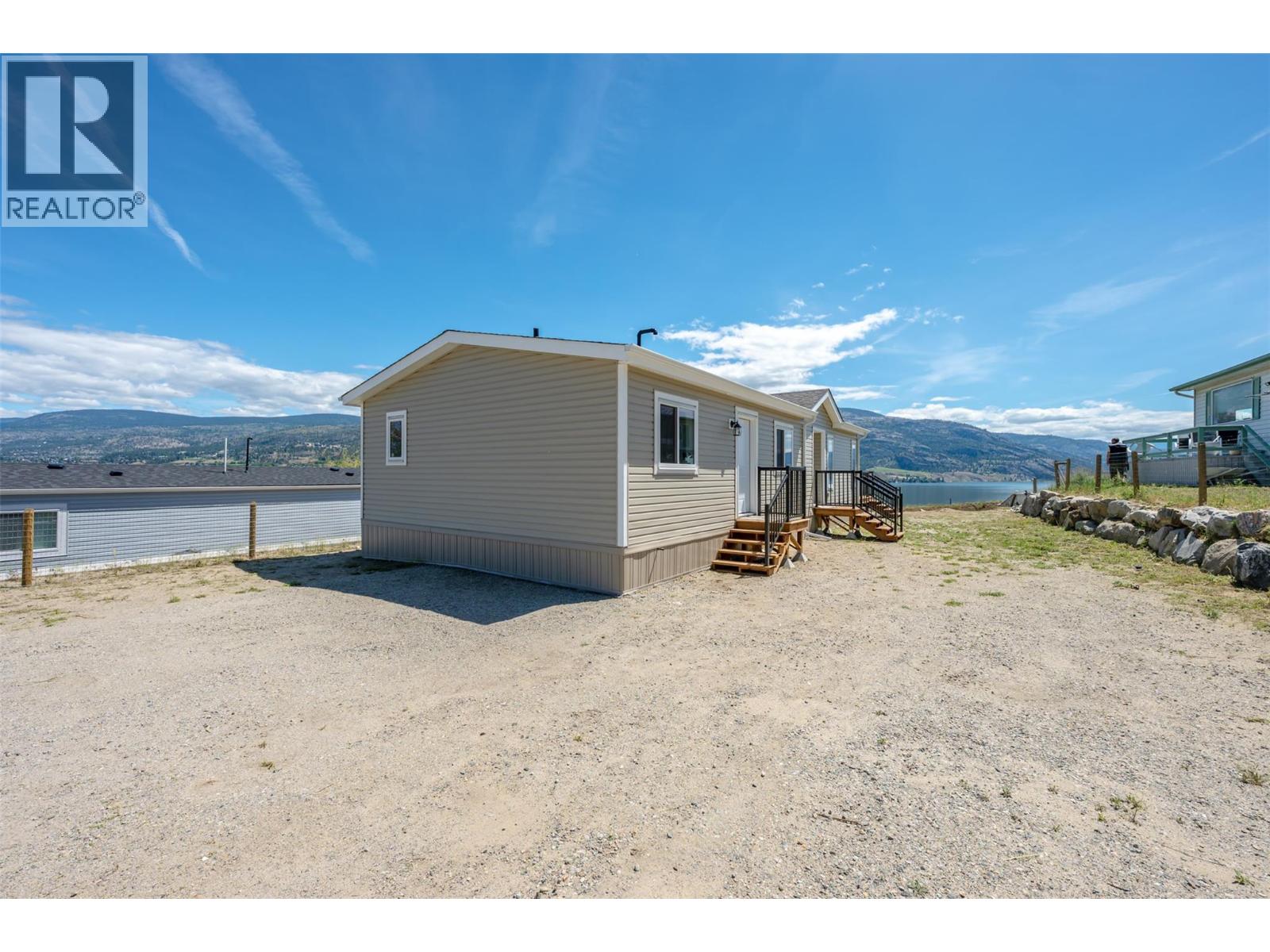 201 Highway 97 Highway Unit# 39, Penticton, British Columbia  V2A 0E4 - Photo 2 - 10389489