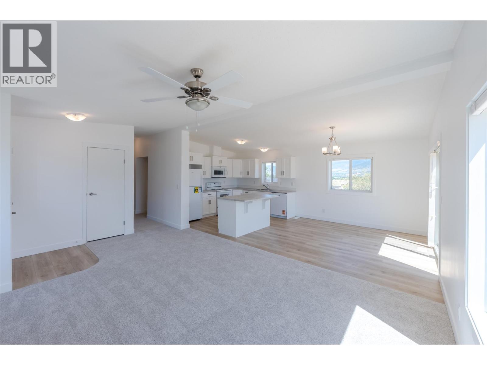 201 Highway 97 Highway Unit# 39, Penticton, British Columbia  V2A 0E4 - Photo 8 - 10389489
