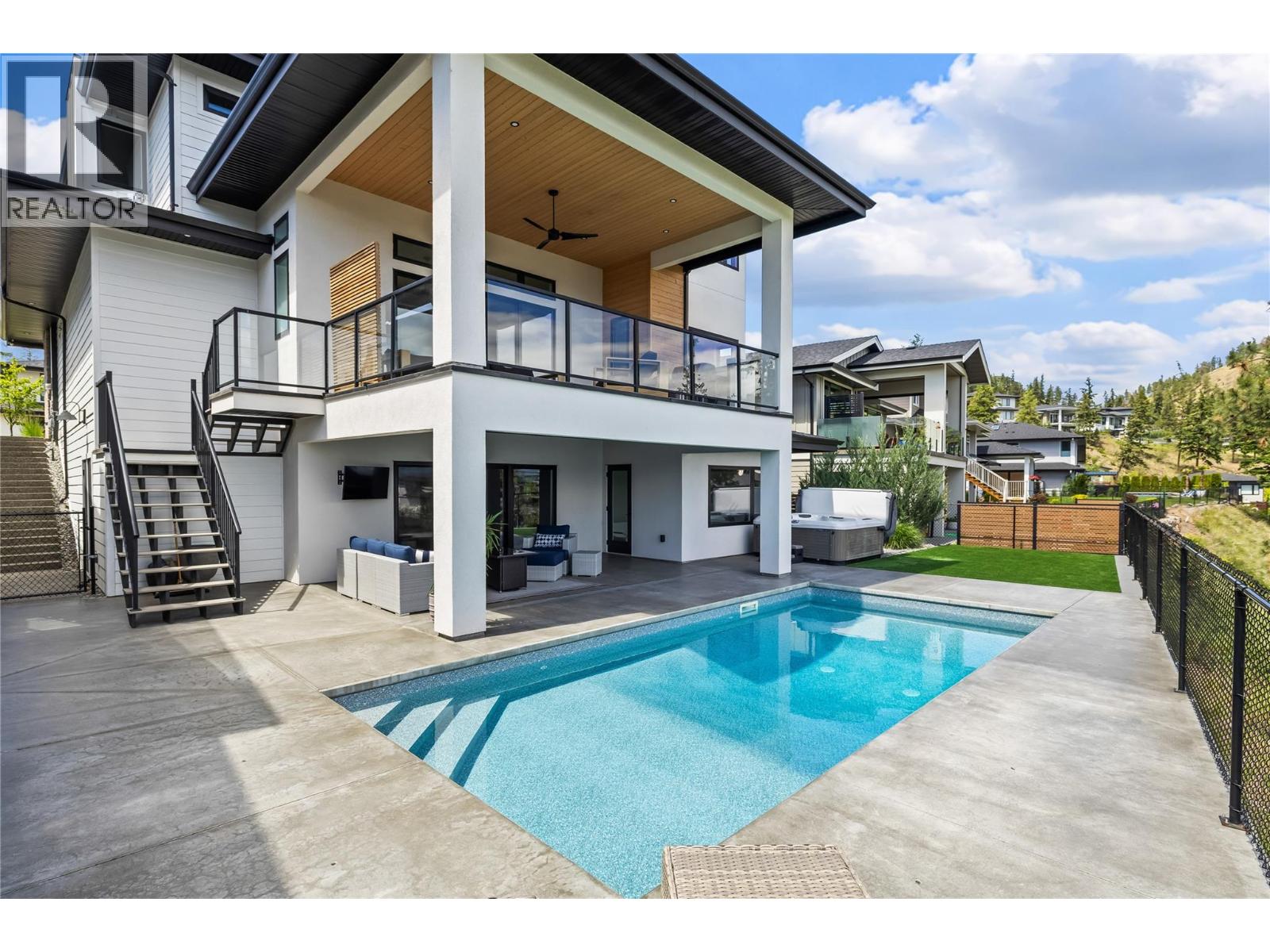 192 Summer Wood Drive, Kelowna, British Columbia  V1V 0C9 - Photo 1 - 10389868