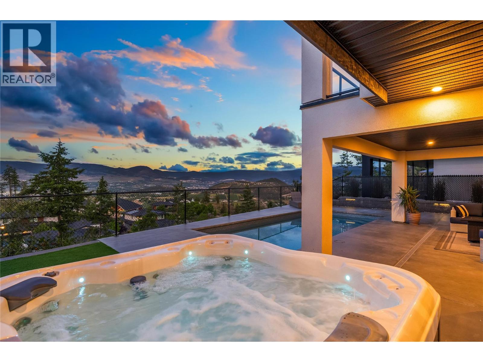 192 Summer Wood Drive, Kelowna, British Columbia  V1V 0C9 - Photo 2 - 10389868