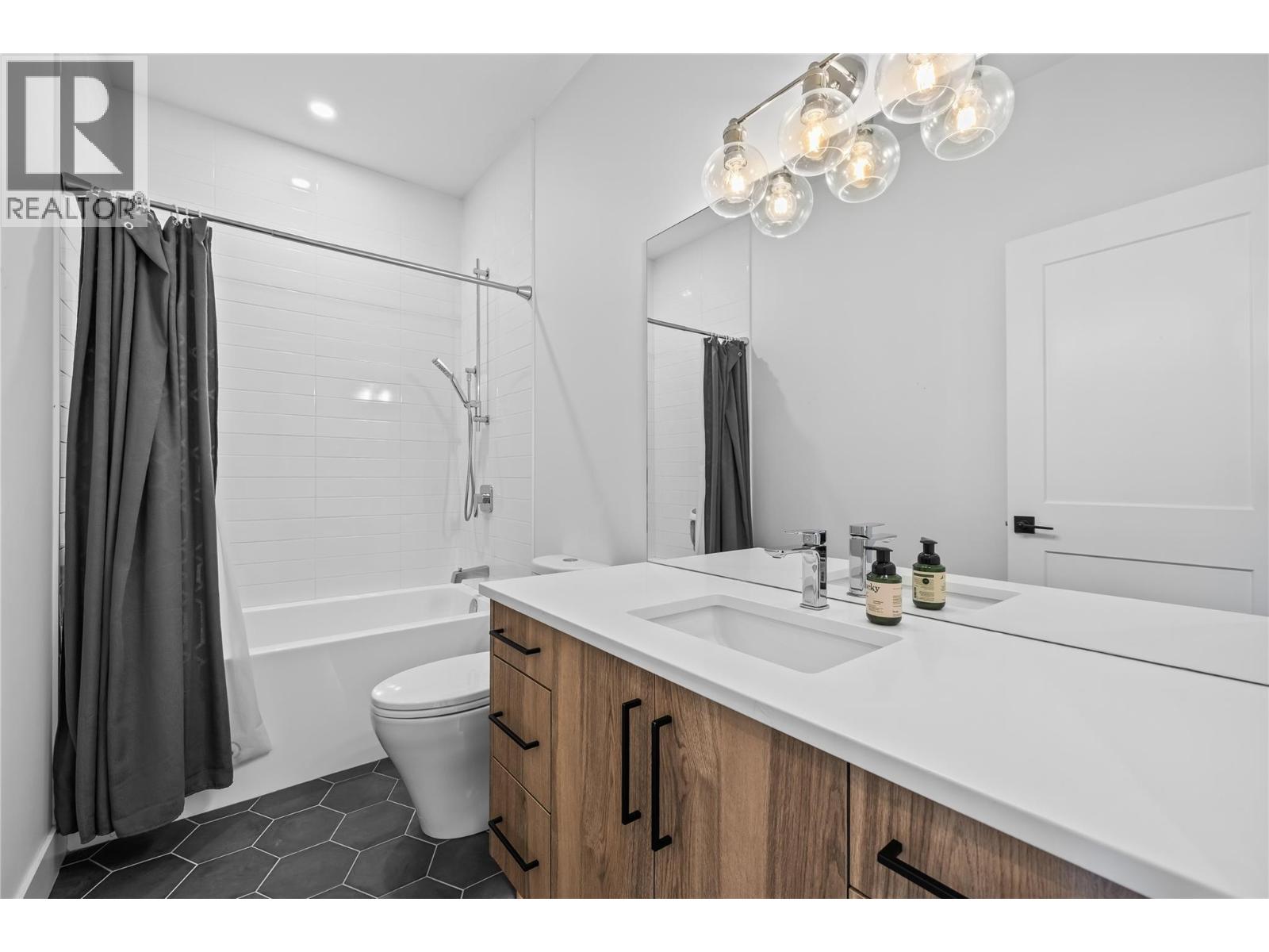 192 Summer Wood Drive, Kelowna, British Columbia  V1V 0C9 - Photo 44 - 10389868