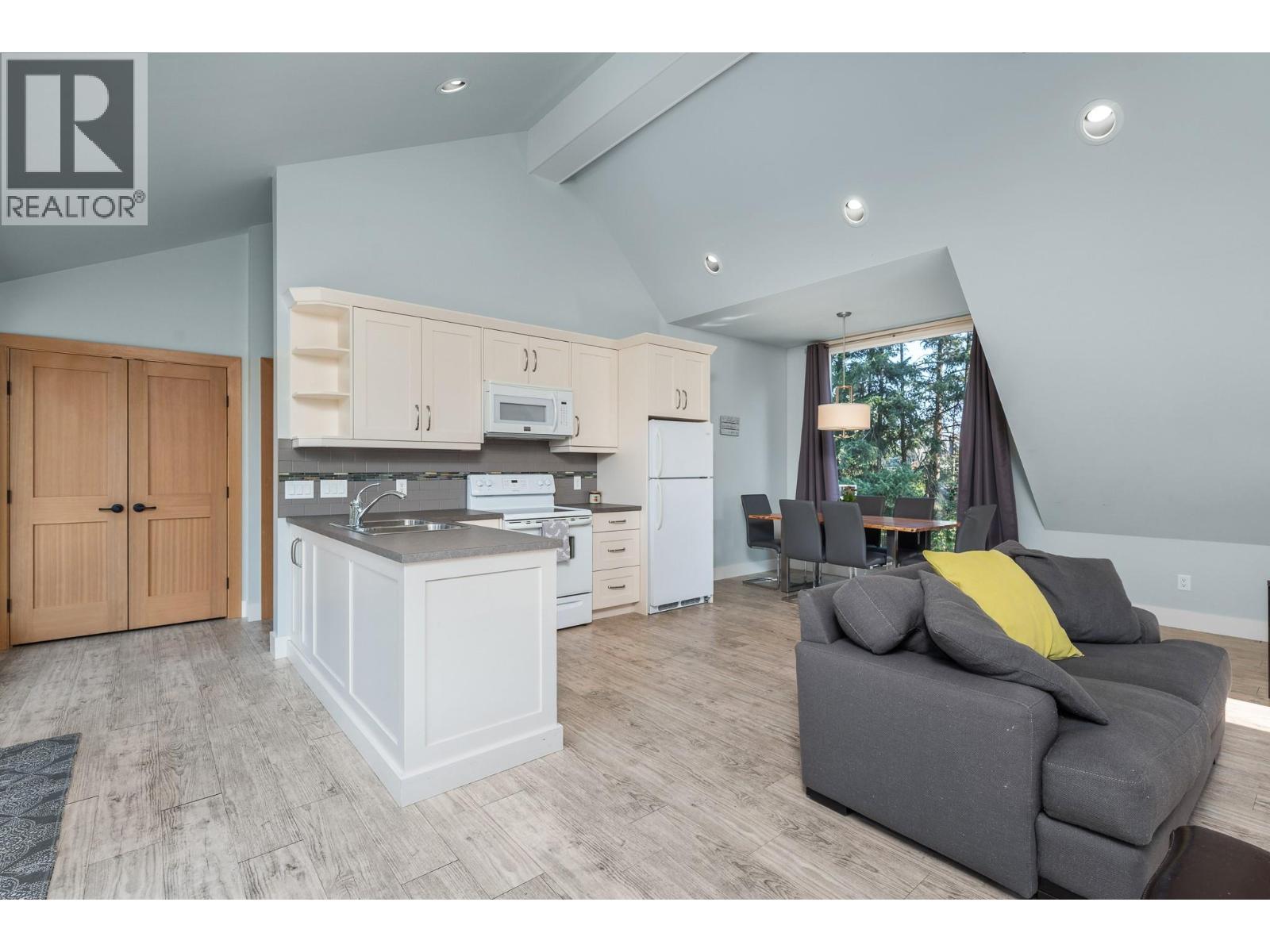 2202 26 Street, Vernon, British Columbia  V1T 4T2 - Photo 46 - 10390069