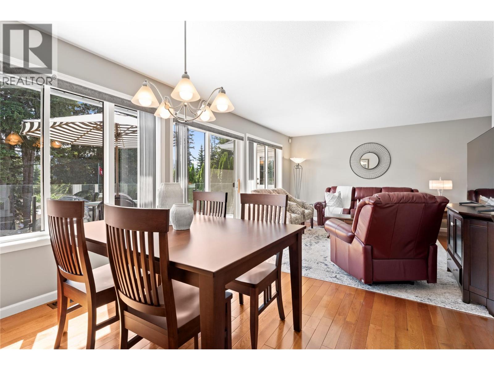 2934 Juniper Crescent, Sorrento, British Columbia  V0E 2W2 - Photo 10 - 10389877