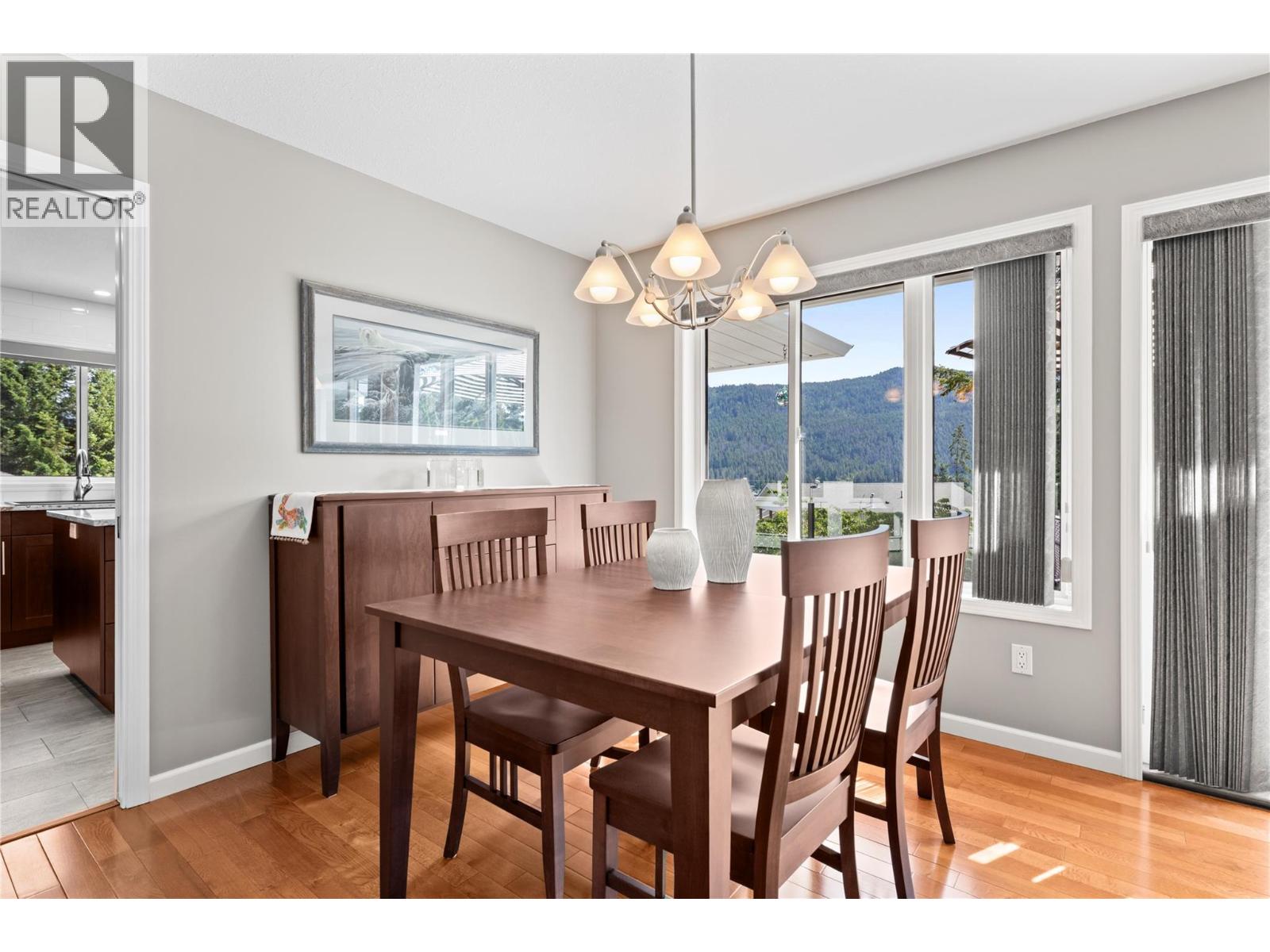 2934 Juniper Crescent, Sorrento, British Columbia  V0E 2W2 - Photo 11 - 10389877