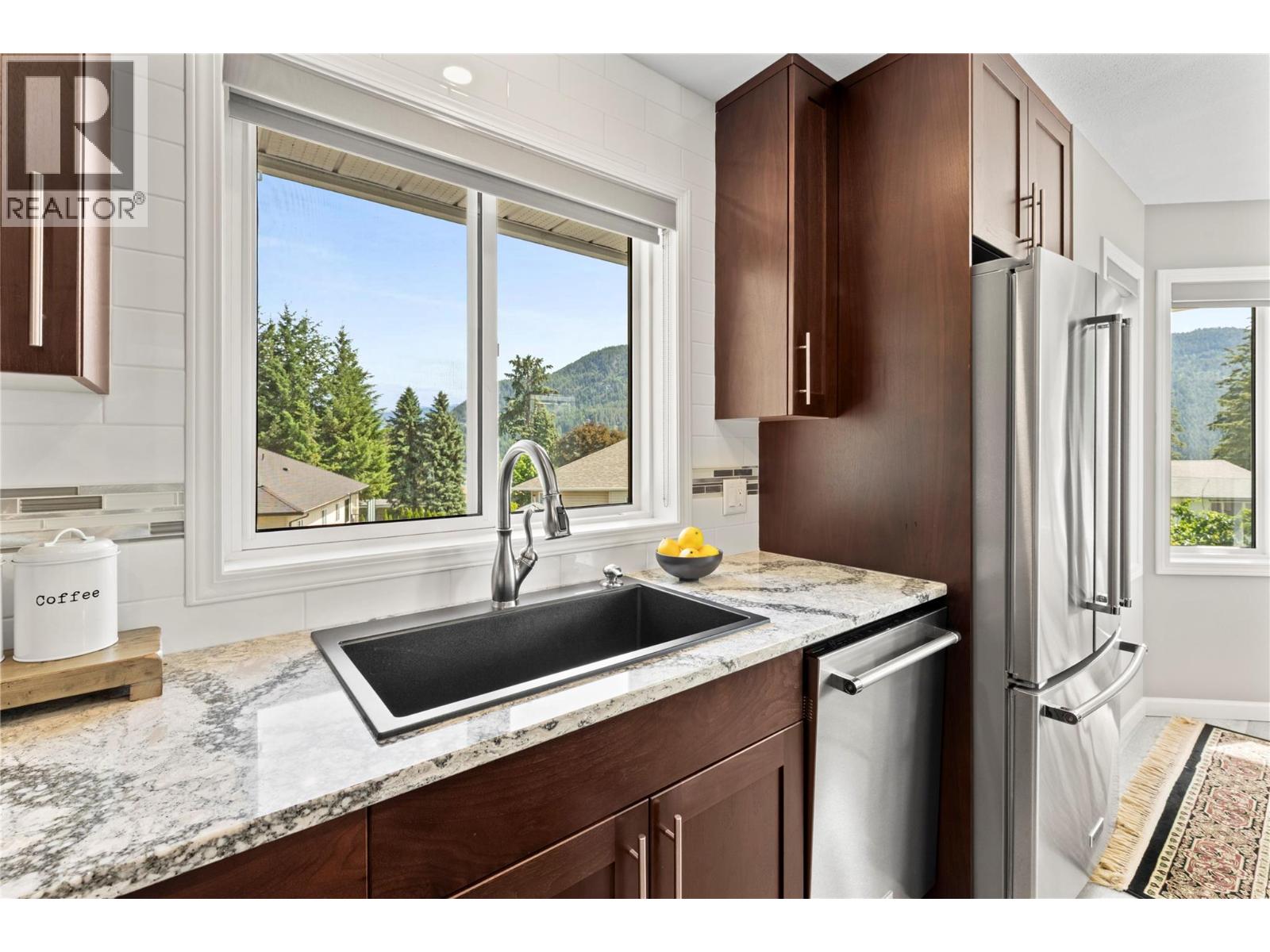 2934 Juniper Crescent, Sorrento, British Columbia  V0E 2W2 - Photo 18 - 10389877