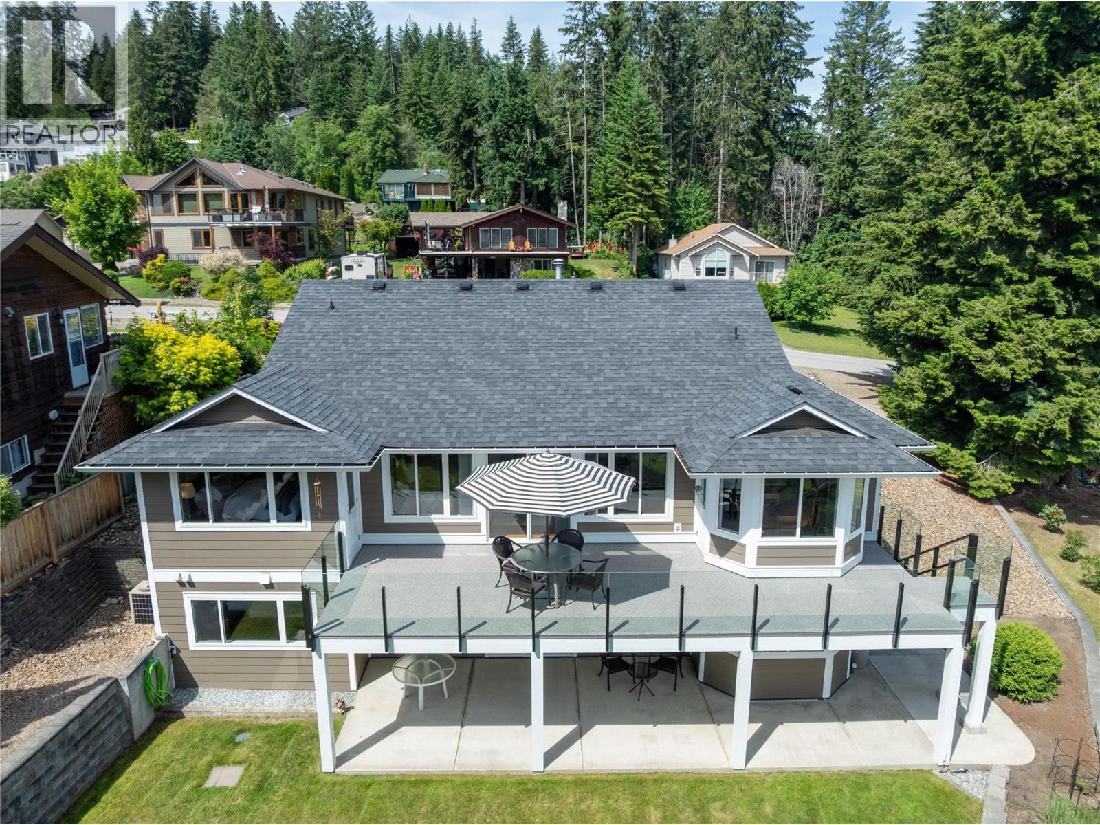 2934 Juniper Crescent, Sorrento, British Columbia  V0E 2W2 - Photo 2 - 10389877