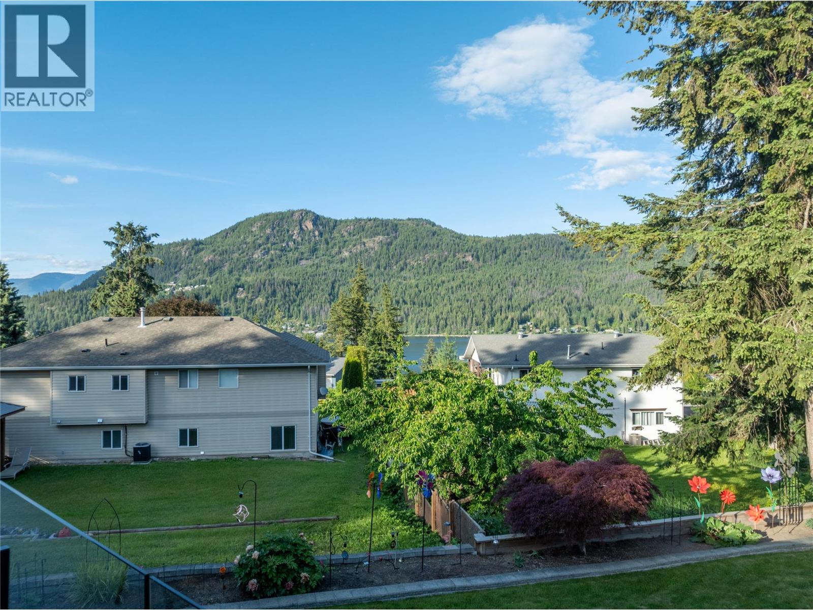 2934 Juniper Crescent, Sorrento, British Columbia  V0E 2W2 - Photo 28 - 10389877