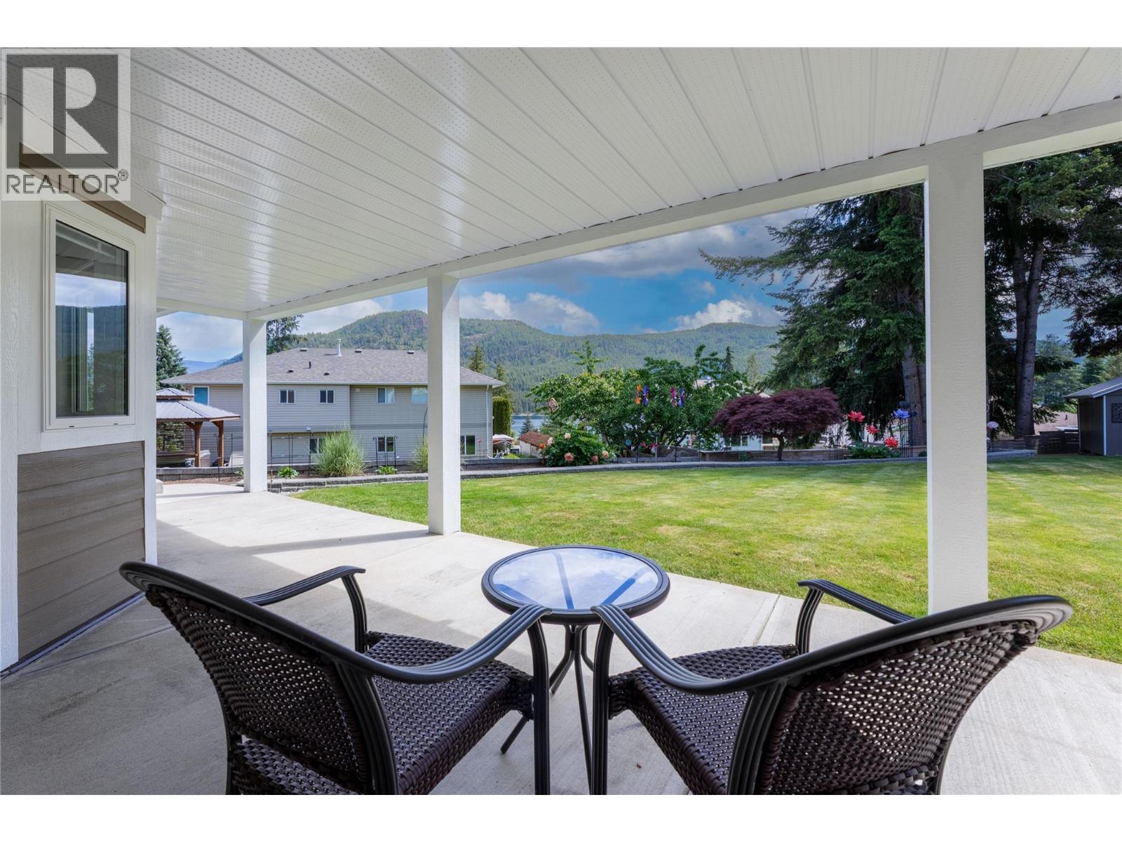 2934 Juniper Crescent, Sorrento, British Columbia  V0E 2W2 - Photo 63 - 10389877