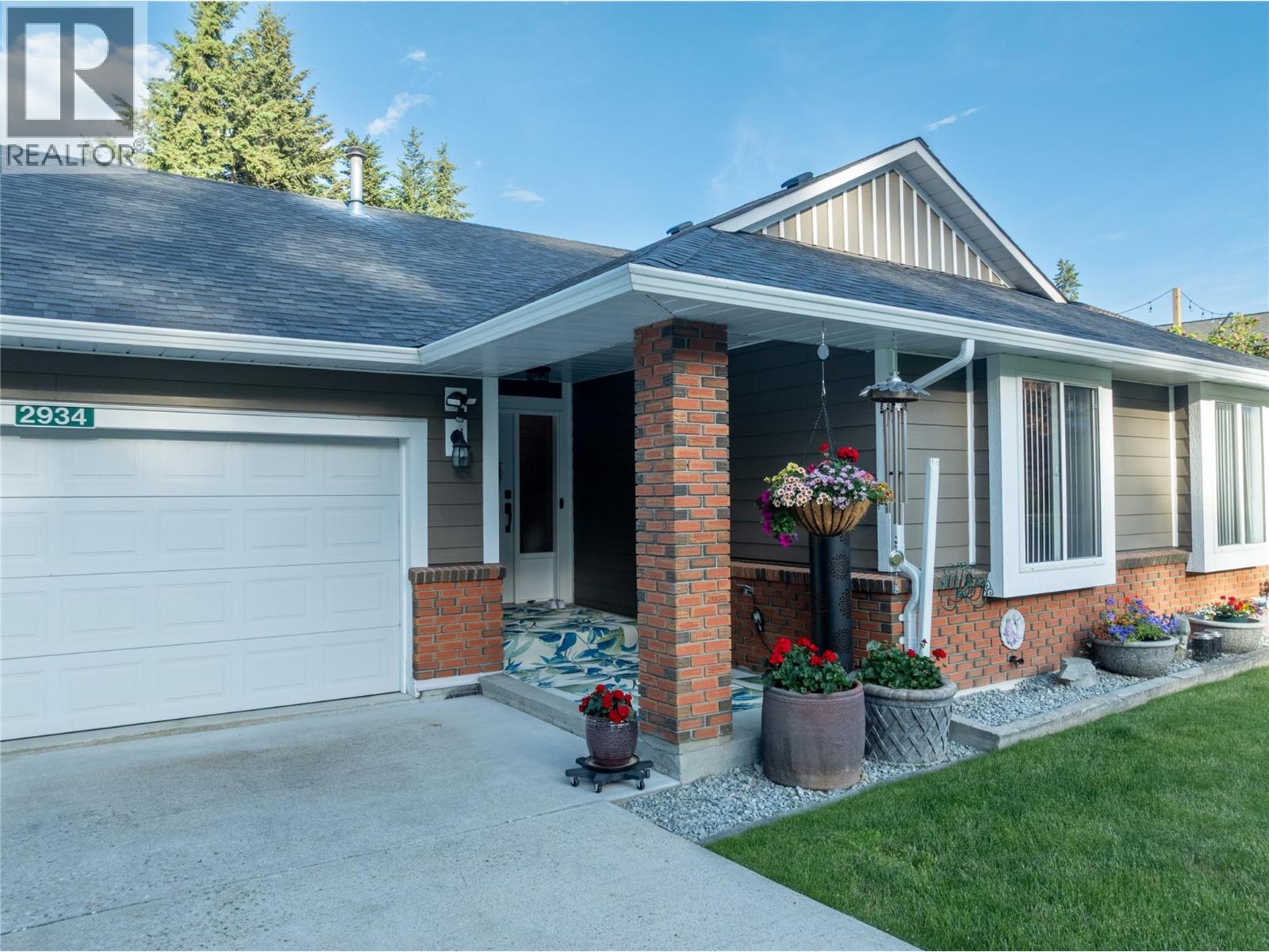 2934 Juniper Crescent, Sorrento, British Columbia  V0E 2W2 - Photo 67 - 10389877