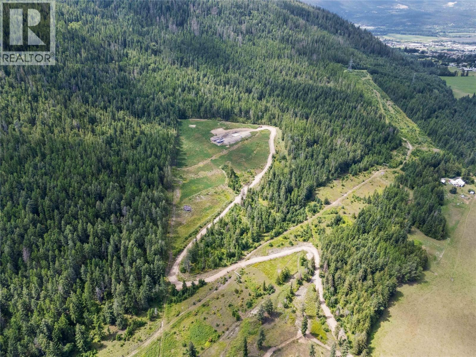 3641 40th Street Se, Salmon Arm, British Columbia  V1E 1X7 - Photo 4 - 10390452