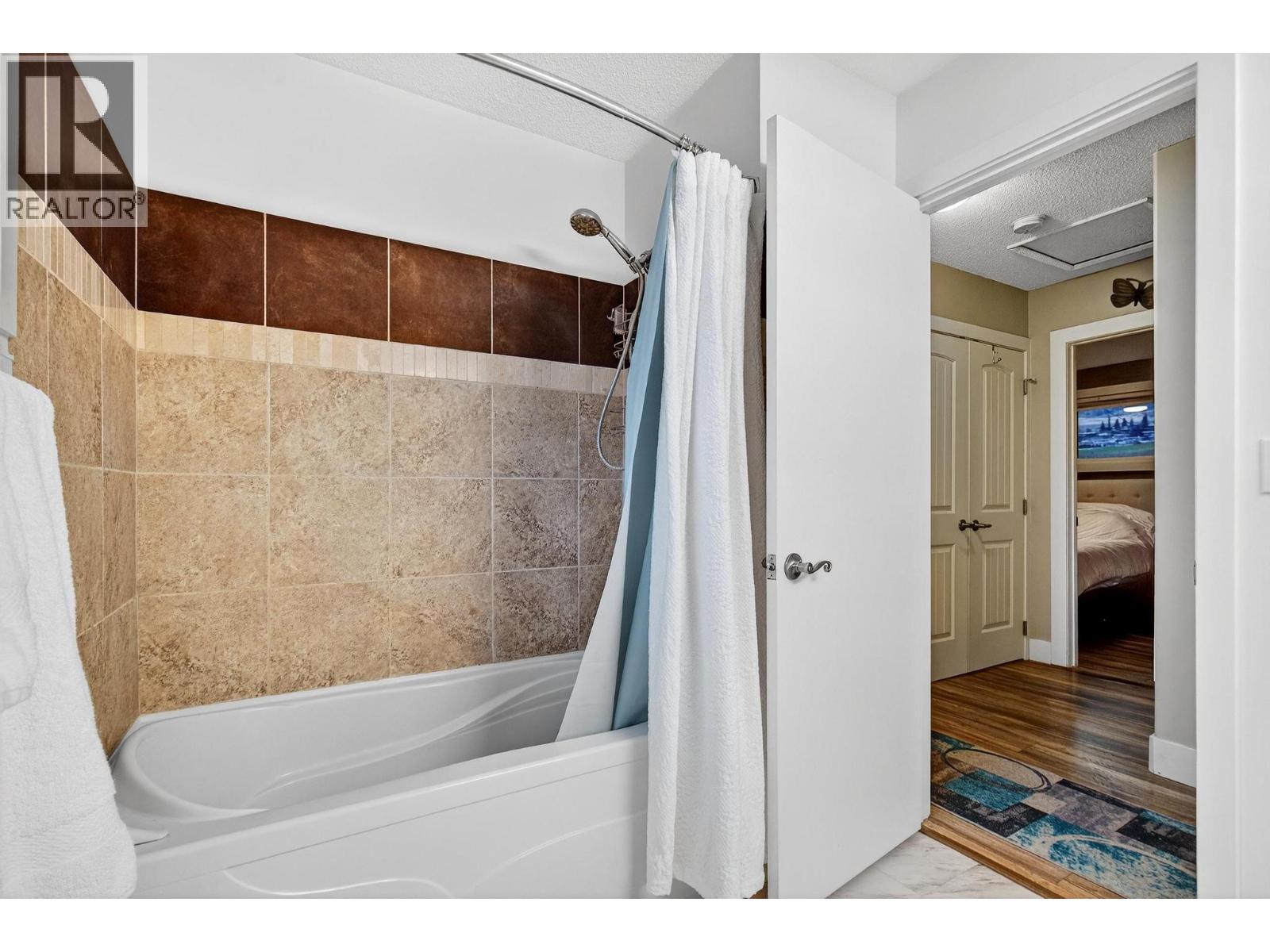 300 Langford Road, Kelowna, British Columbia  V1X 2T8 - Photo 15 - 10390454