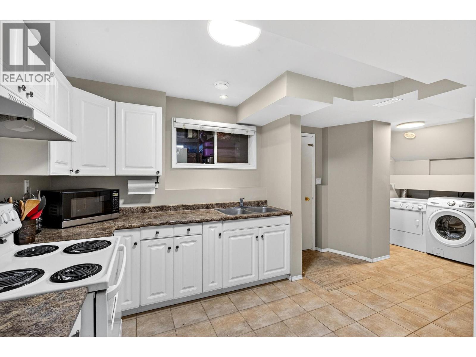 300 Langford Road, Kelowna, British Columbia  V1X 2T8 - Photo 31 - 10390454