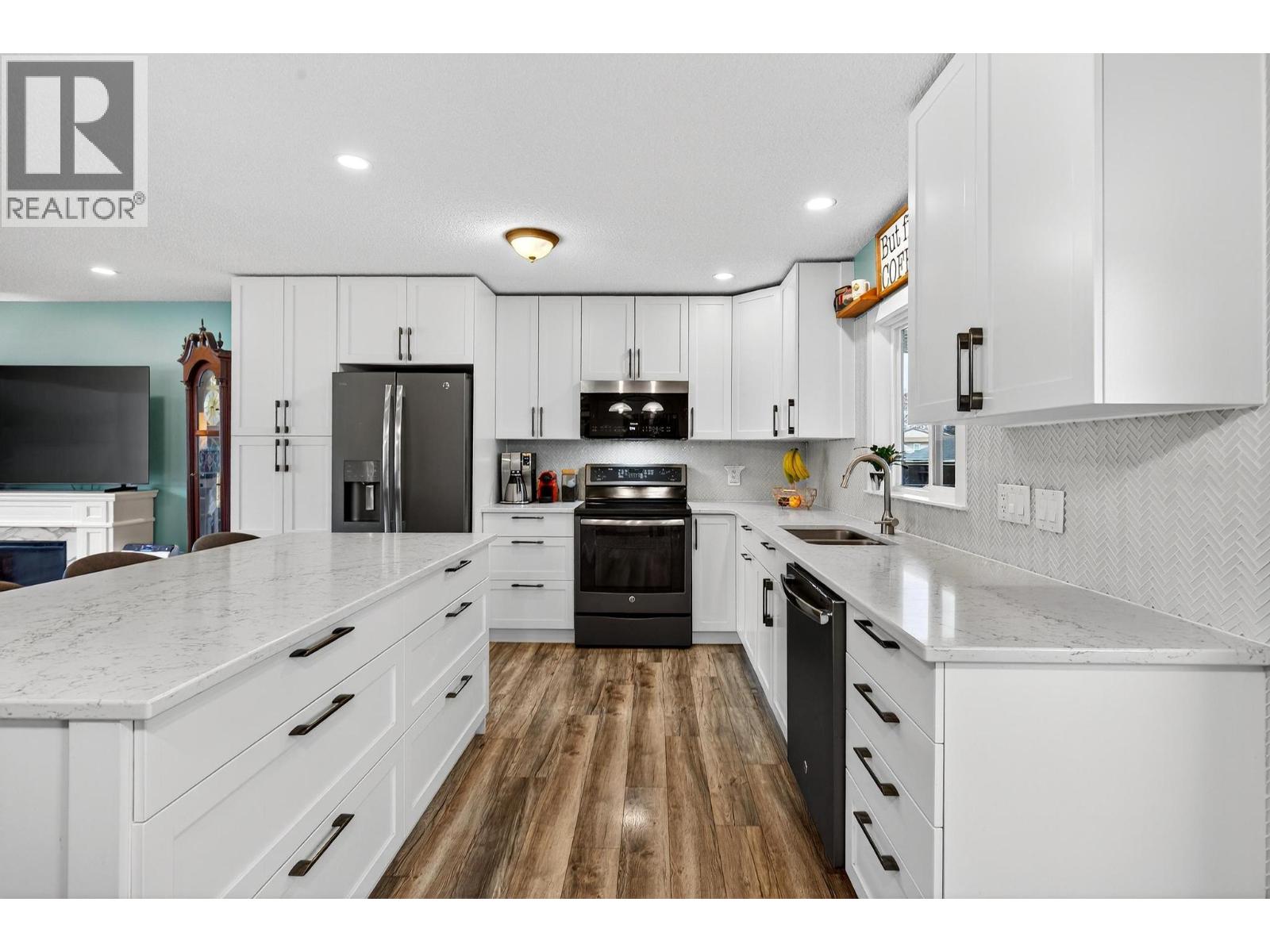 300 Langford Road, Kelowna, British Columbia  V1X 2T8 - Photo 8 - 10390454