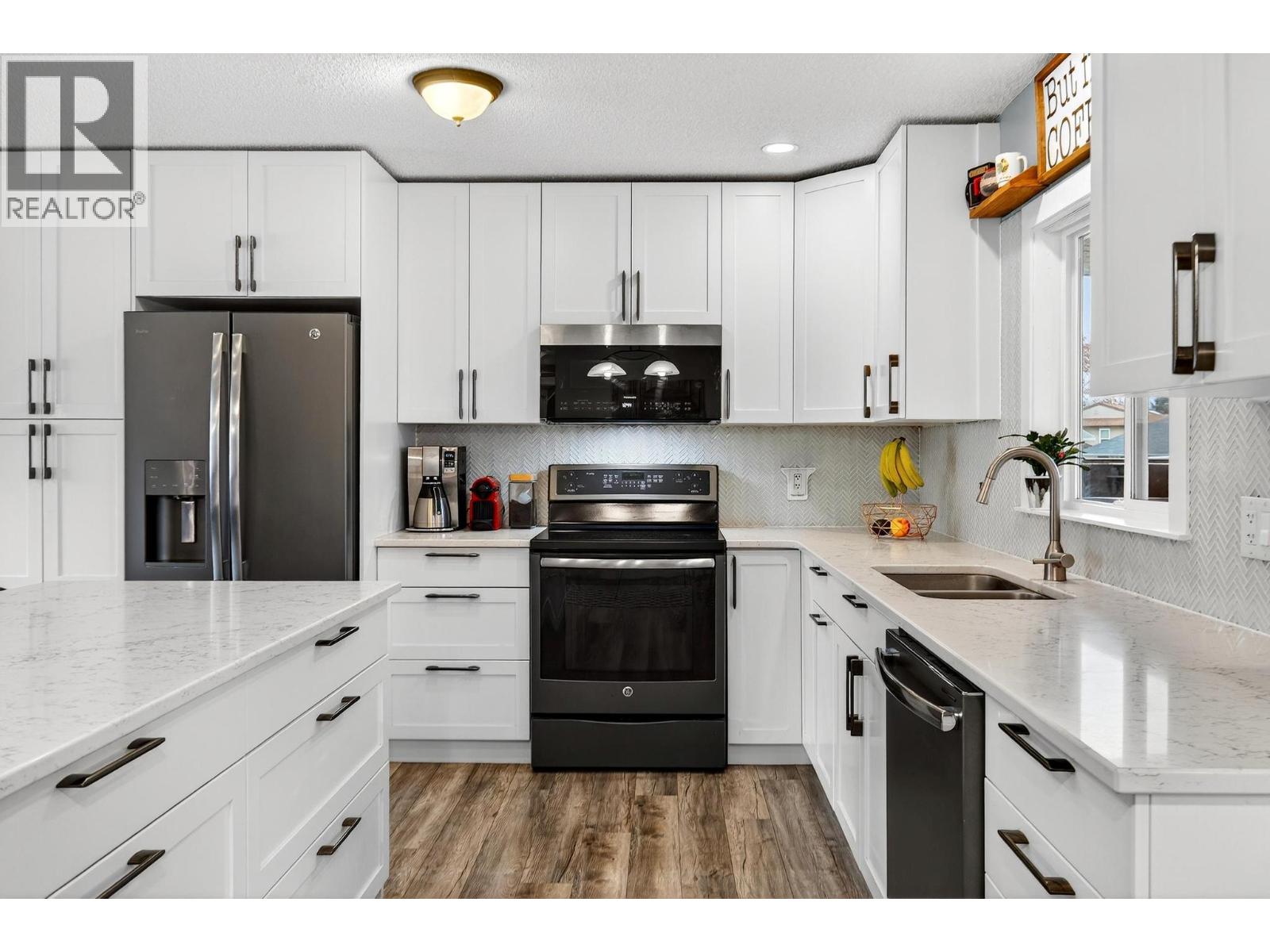 300 Langford Road, Kelowna, British Columbia  V1X 2T8 - Photo 9 - 10390454