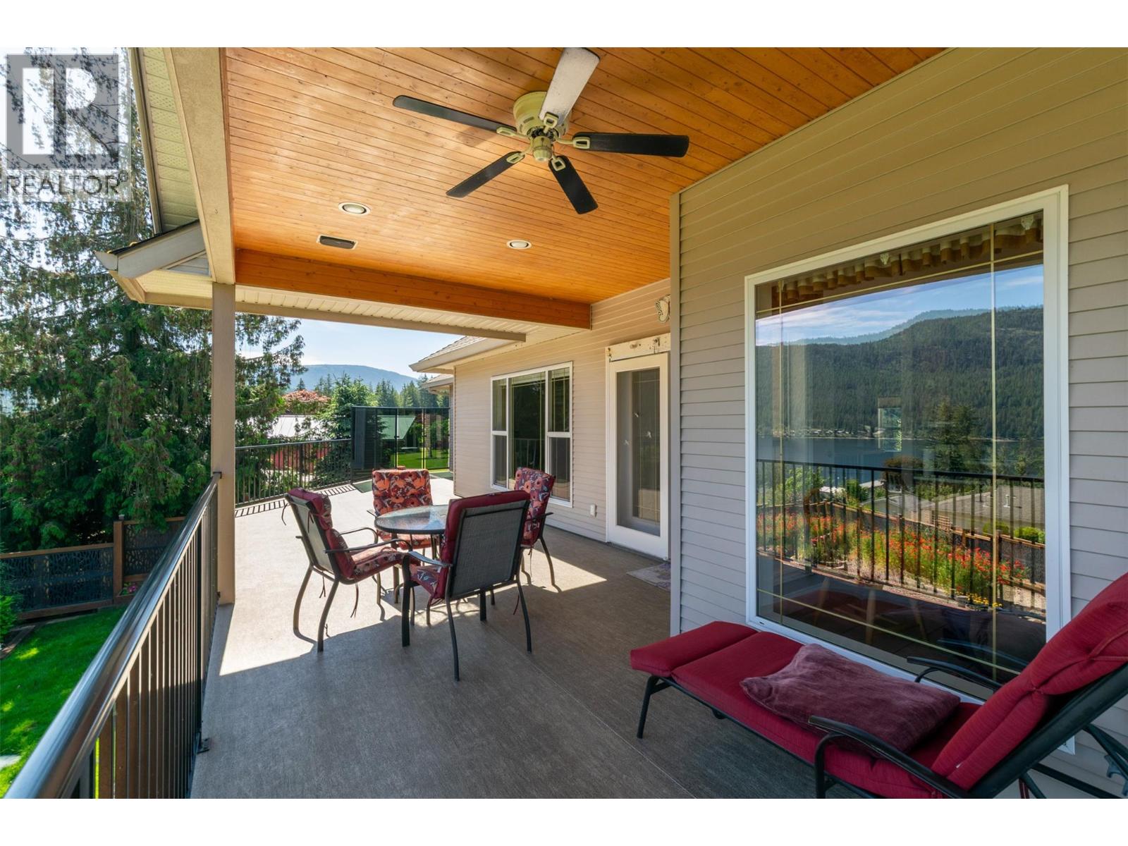 2459 Marine Place, Blind Bay, British Columbia  V0E 1H1 - Photo 32 - 10390346