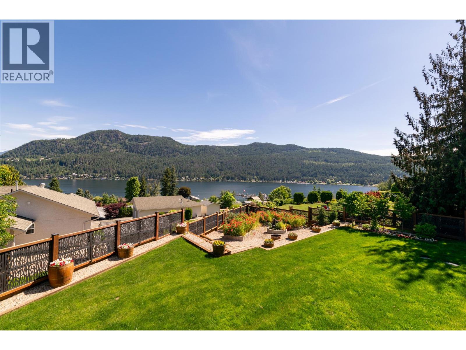 2459 Marine Place, Blind Bay, British Columbia  V0E 1H1 - Photo 35 - 10390346