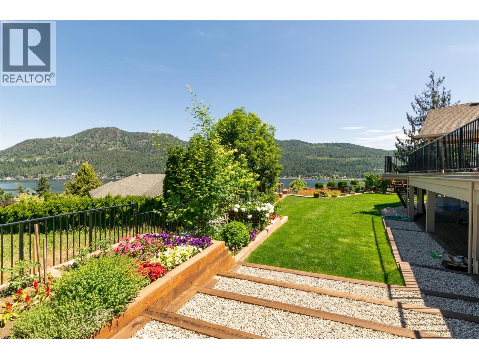 2459 Marine Place, Blind Bay, British Columbia  V0E 1H1 - Photo 65 - 10390346