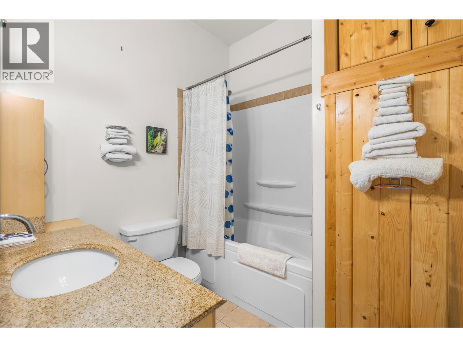 16424 Wadds Road, Crawford Bay, British Columbia  V0B 1E0 - Photo 15 - 10390341