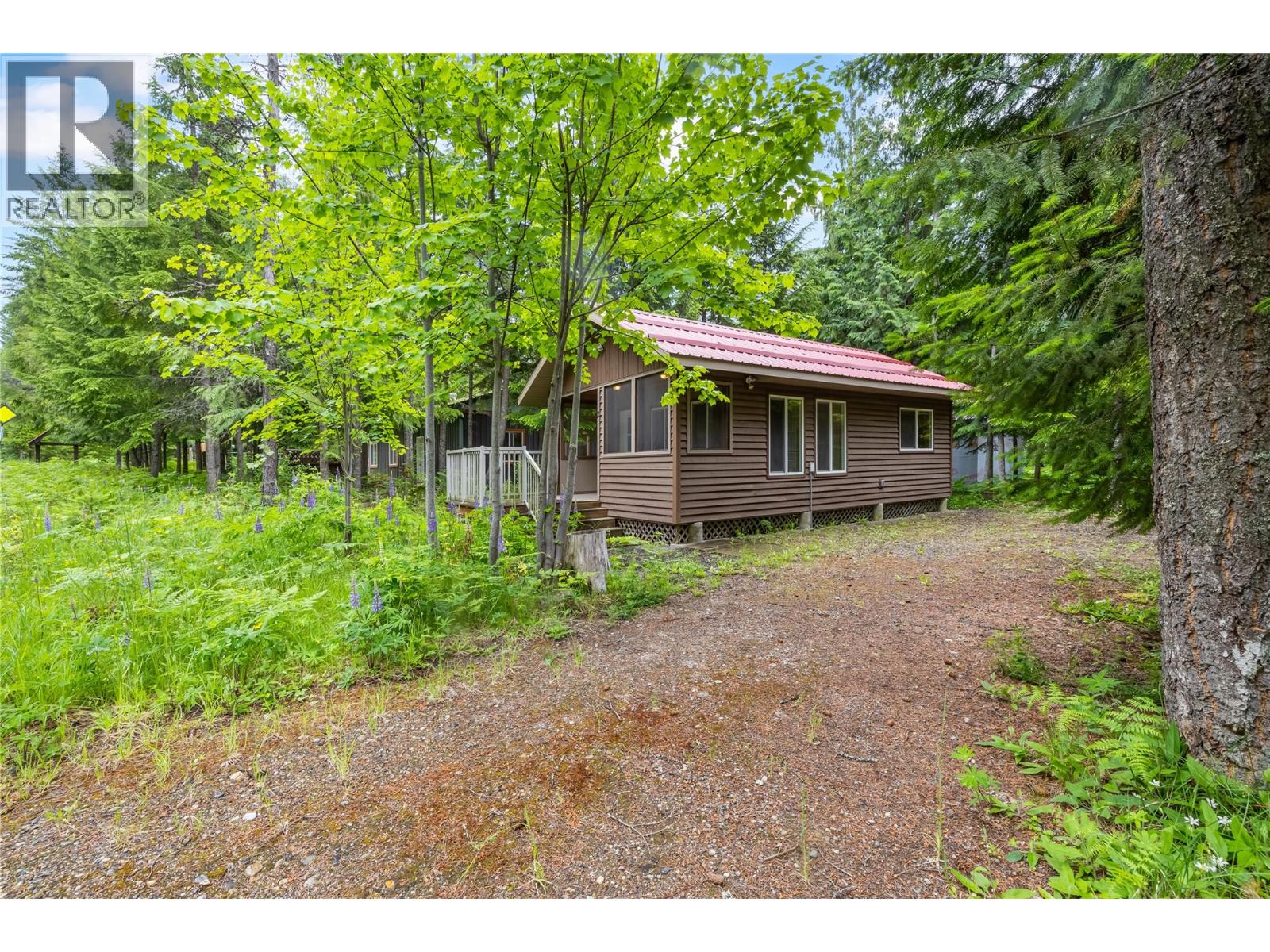 16424 Wadds Road, Crawford Bay, British Columbia  V0B 1E0 - Photo 18 - 10390341