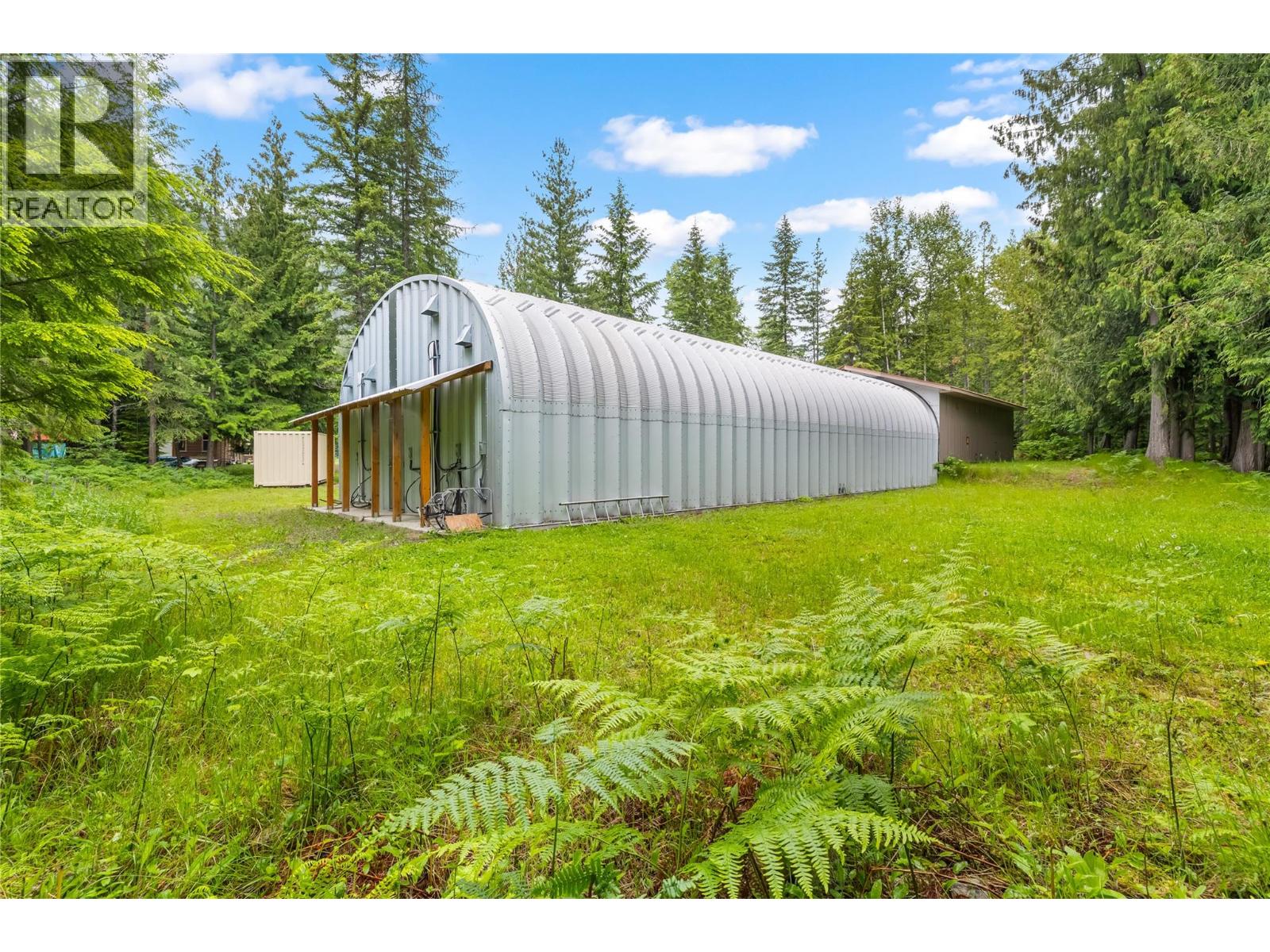 16424 Wadds Road, Crawford Bay, British Columbia  V0B 1E0 - Photo 45 - 10390341