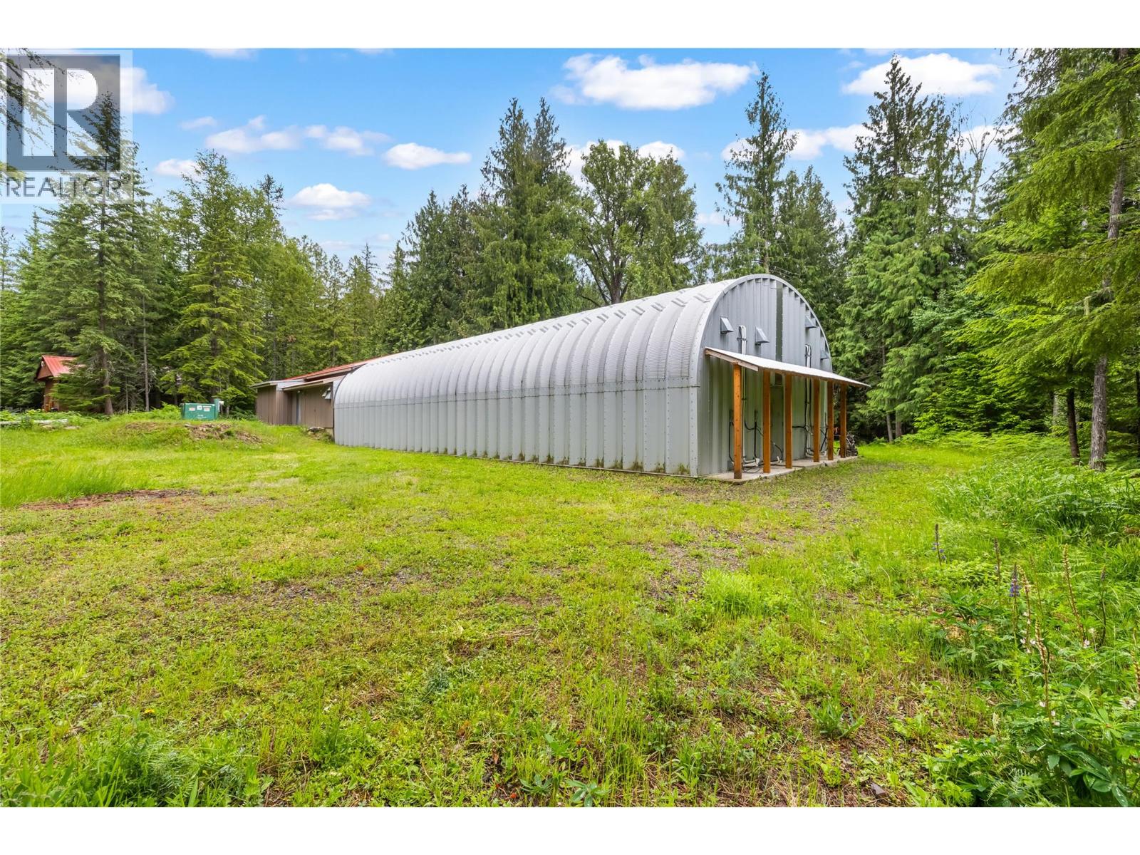 16424 Wadds Road, Crawford Bay, British Columbia  V0B 1E0 - Photo 5 - 10390341