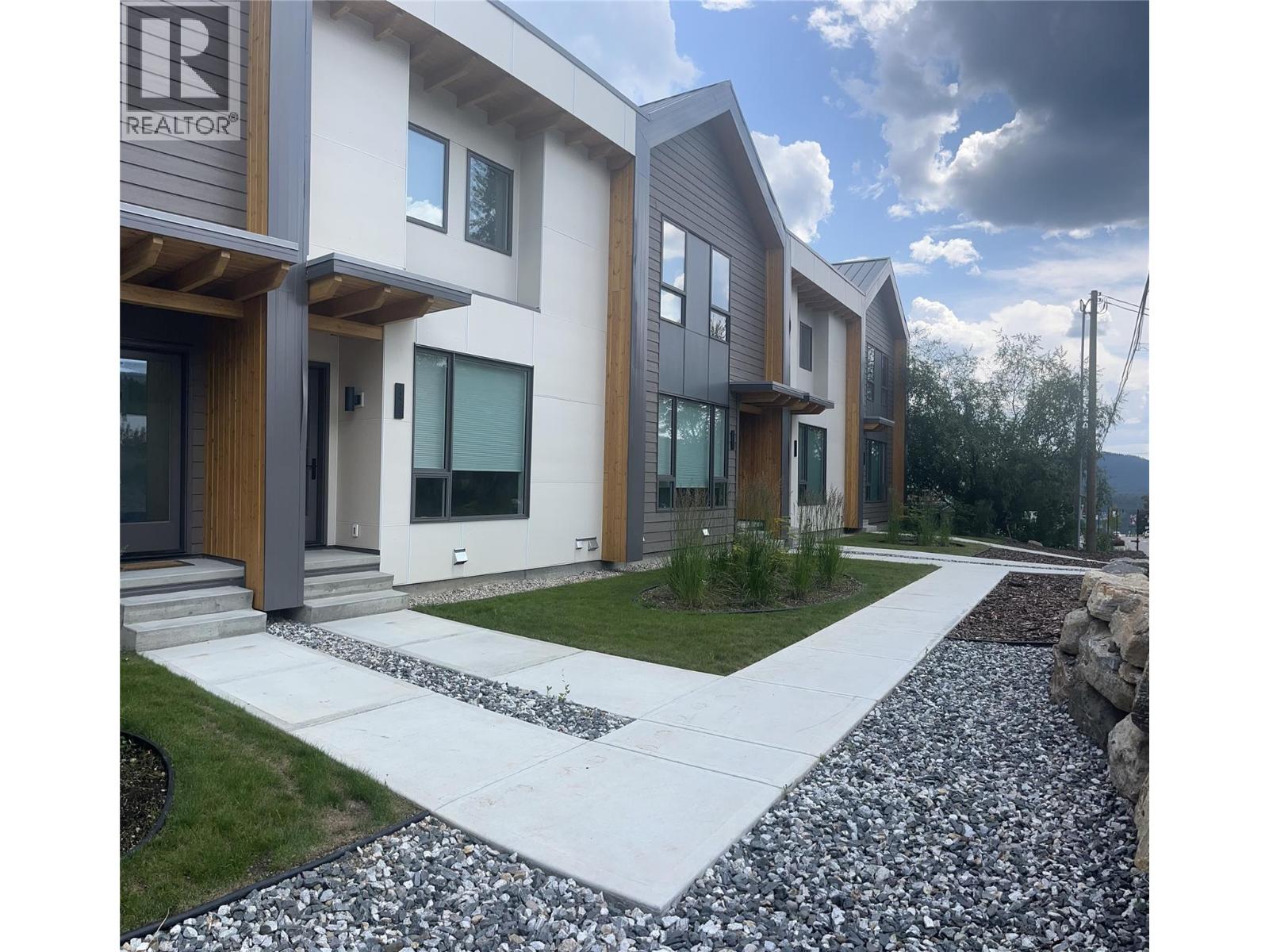 2452 Washington Street Unit# 4, Rossland, British Columbia  V0G 1Y0 - Photo 10 - 10389747