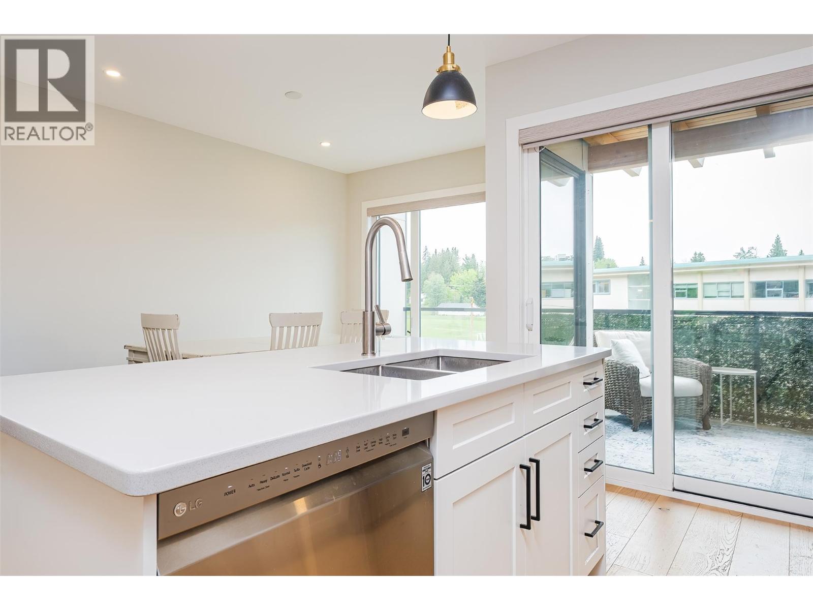2452 Washington Street Unit# 4, Rossland, British Columbia  V0G 1Y0 - Photo 13 - 10389747