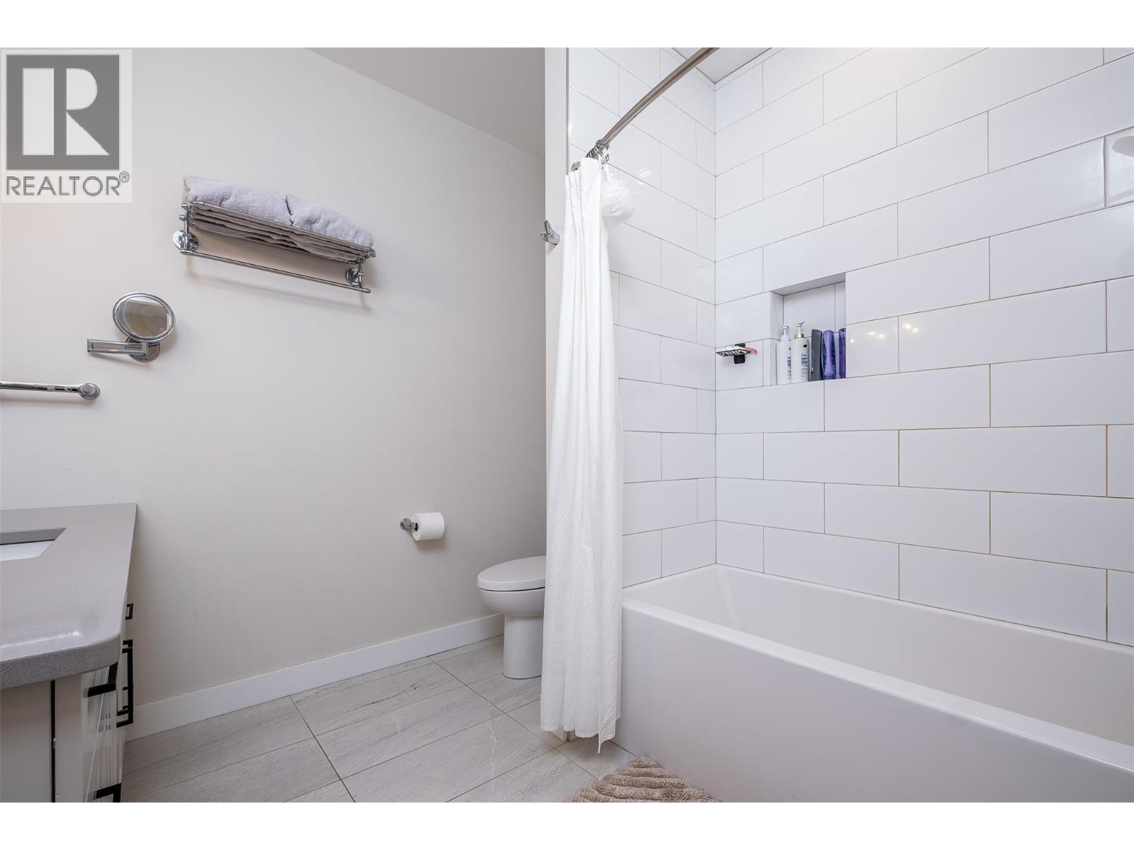 2452 Washington Street Unit# 4, Rossland, British Columbia  V0G 1Y0 - Photo 25 - 10389747