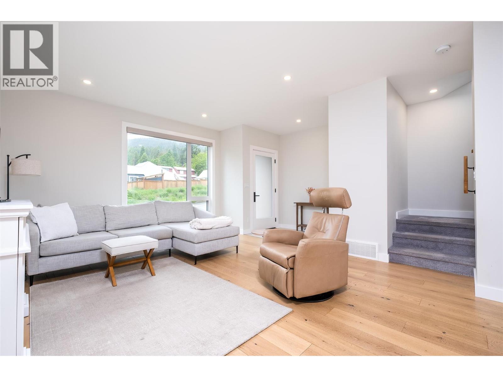 2452 Washington Street Unit# 4, Rossland, British Columbia  V0G 1Y0 - Photo 6 - 10389747