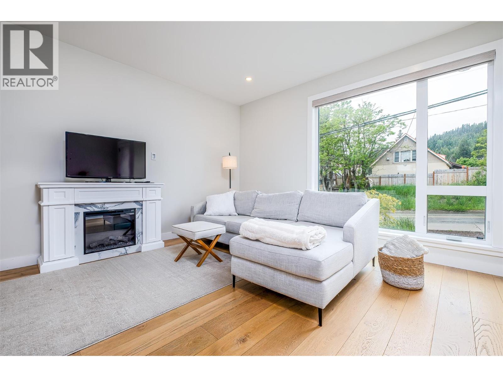 2452 Washington Street Unit# 4, Rossland, British Columbia  V0G 1Y0 - Photo 8 - 10389747