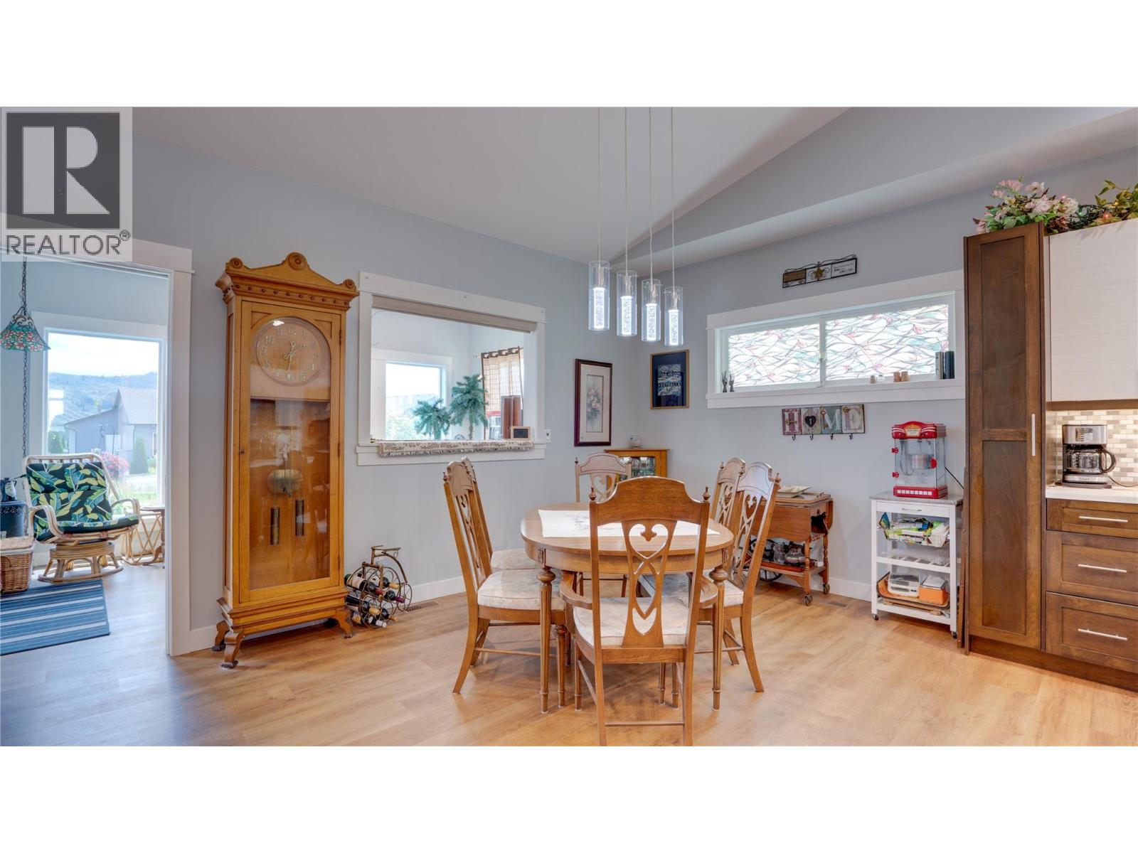 903 9 Avenue, Vernon, British Columbia  V1H 1Z1 - Photo 12 - 10390433