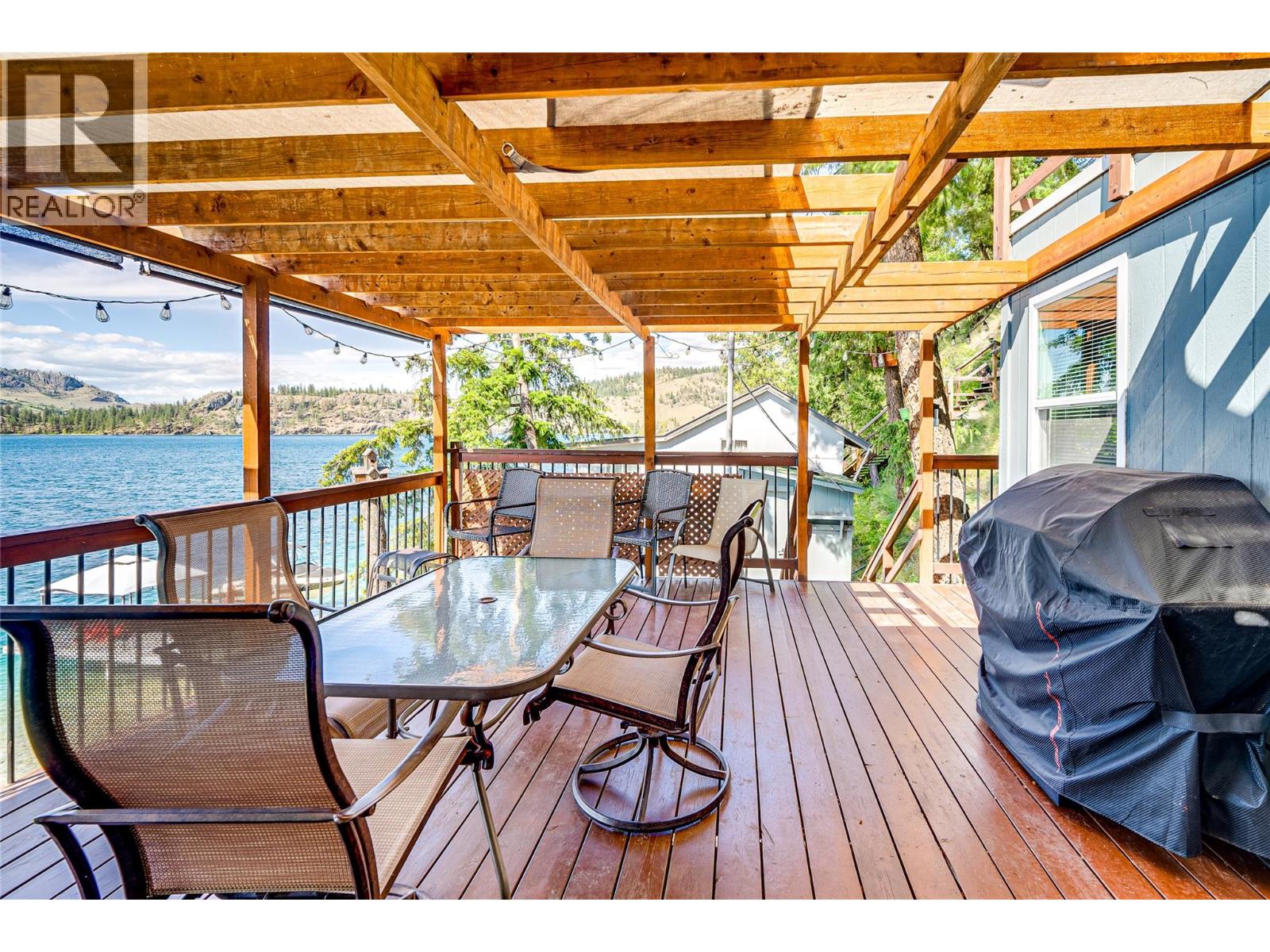 5853 Cosens Bay Road, Vernon, British Columbia  V1B 1N7 - Photo 11 - 10390152