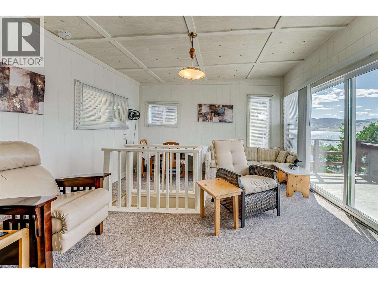 5853 Cosens Bay Road, Vernon, British Columbia  V1B 1N7 - Photo 19 - 10390152