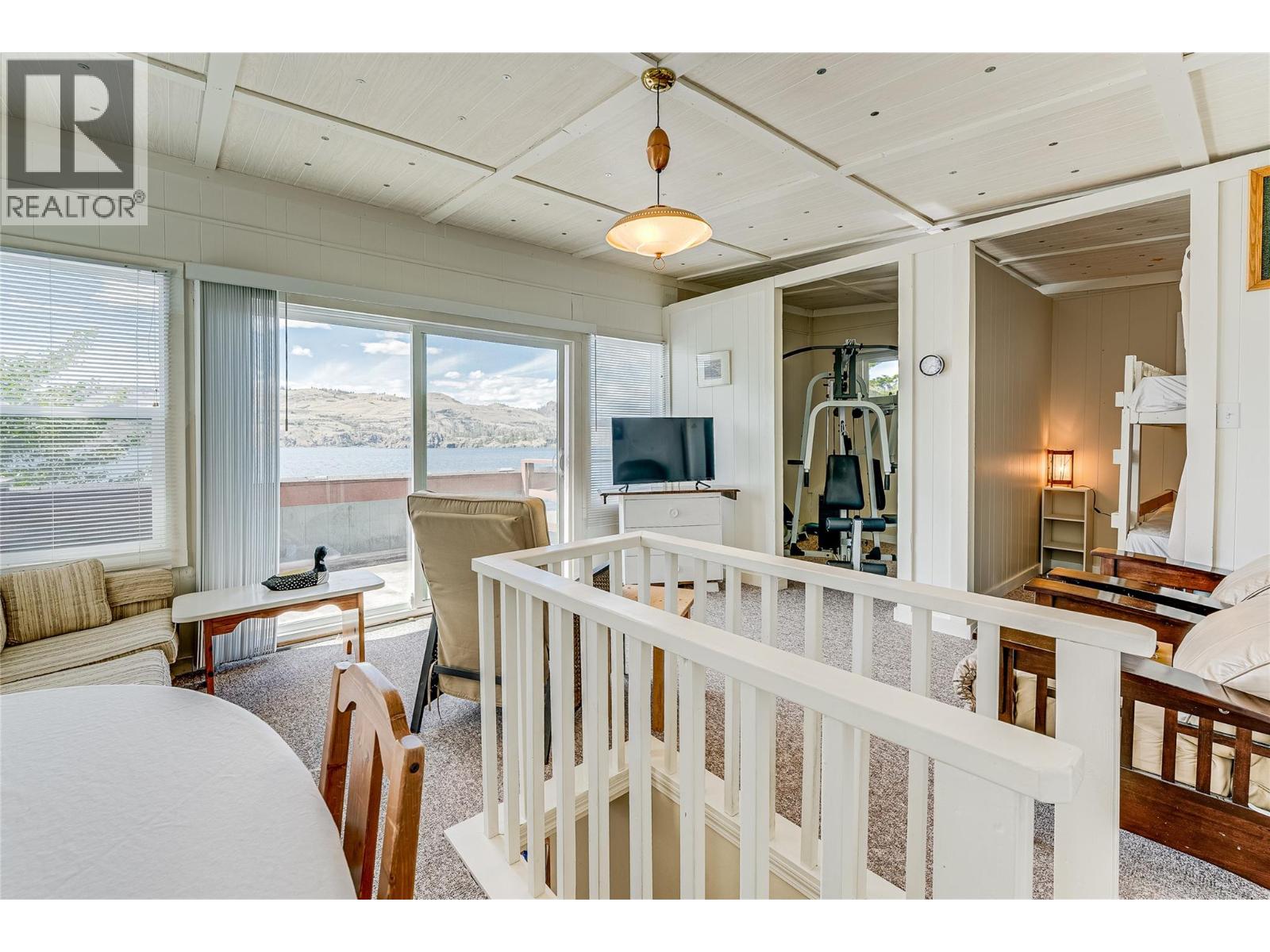 5853 Cosens Bay Road, Vernon, British Columbia  V1B 1N7 - Photo 20 - 10390152