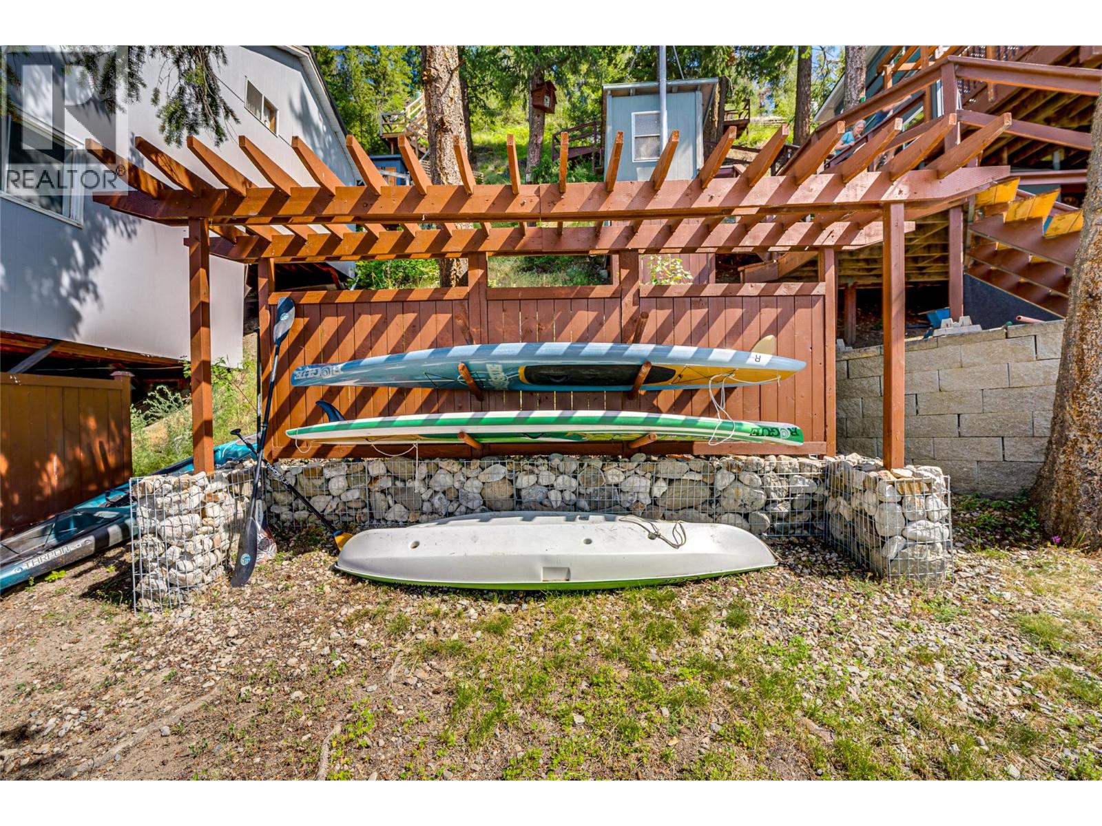 5853 Cosens Bay Road, Vernon, British Columbia  V1B 1N7 - Photo 41 - 10390152