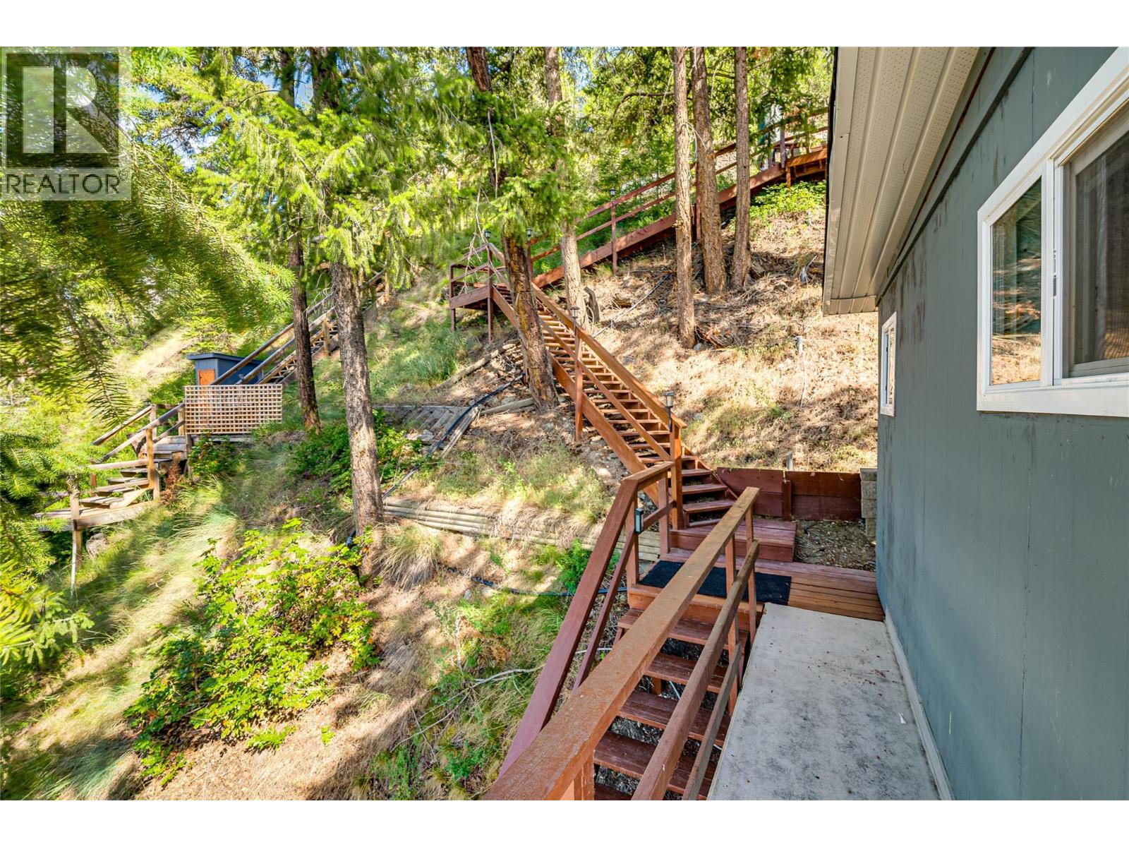 5853 Cosens Bay Road, Vernon, British Columbia  V1B 1N7 - Photo 48 - 10390152